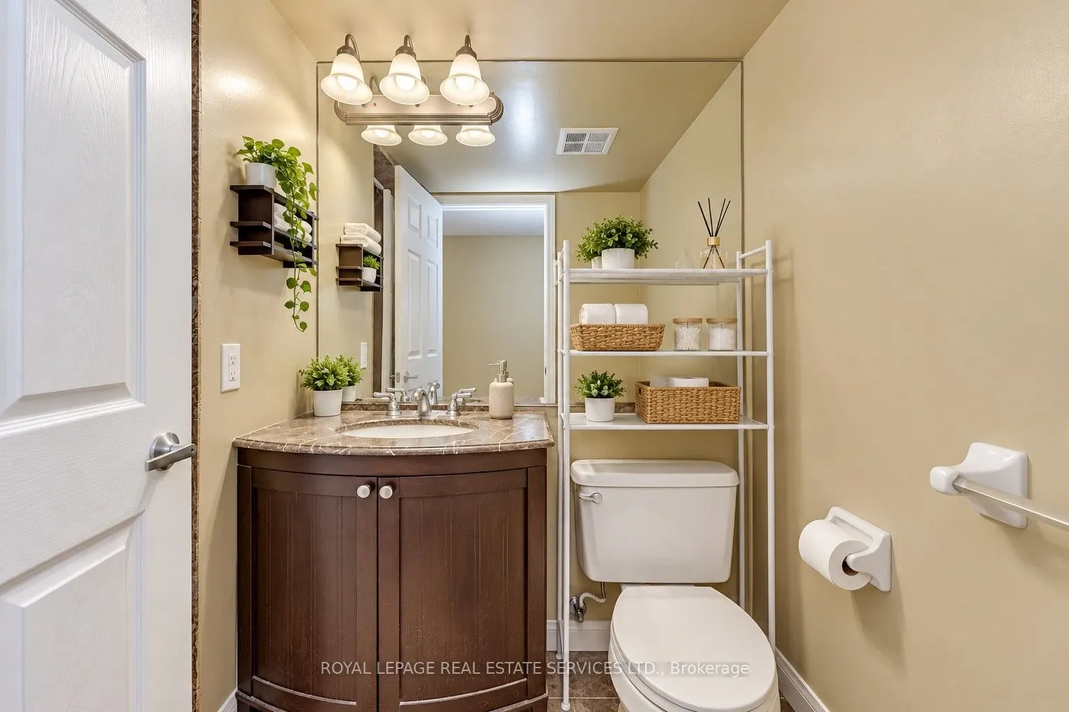 3888 Duke Of York Boulevard #1433