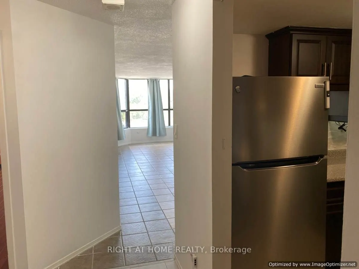 25 Agnes Street #302