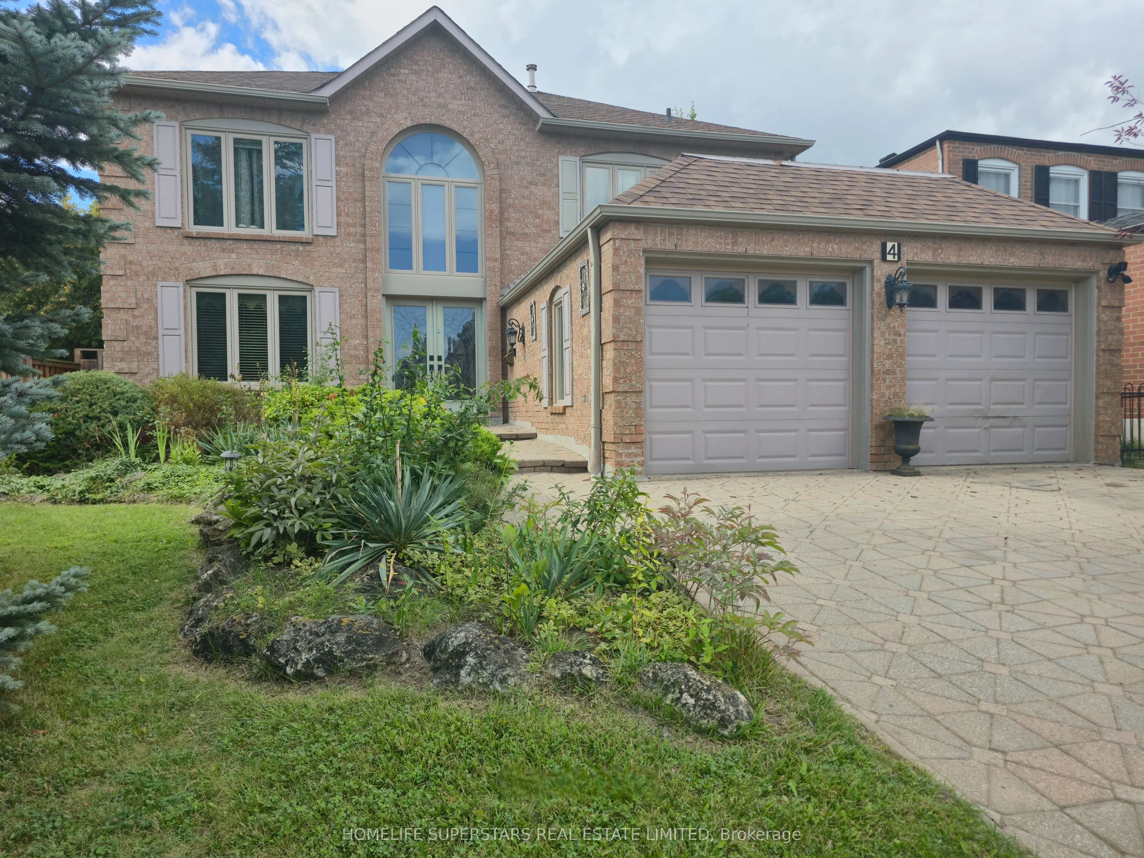 4 Nottingham Crescent