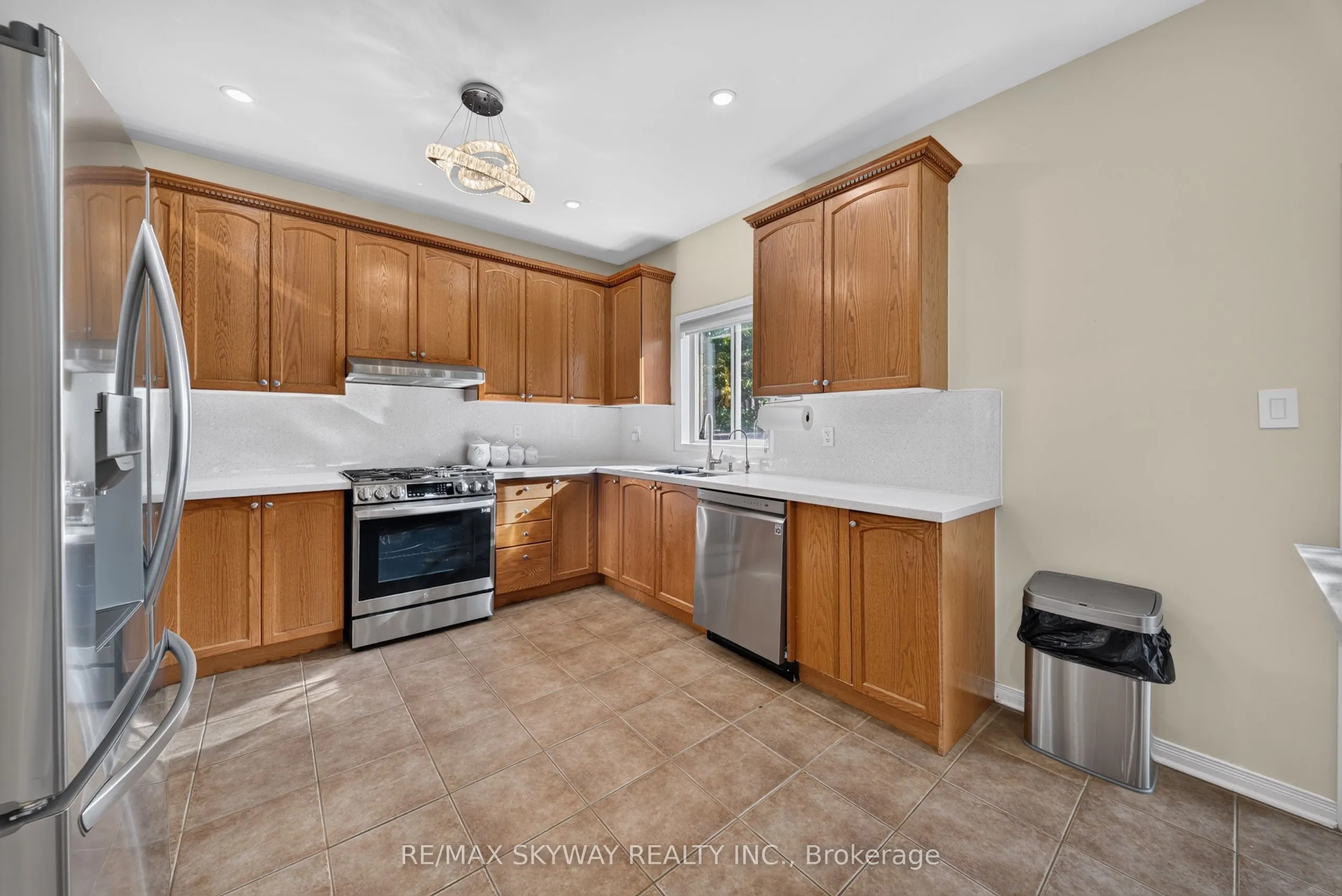 59 Crystal Glen Crescent