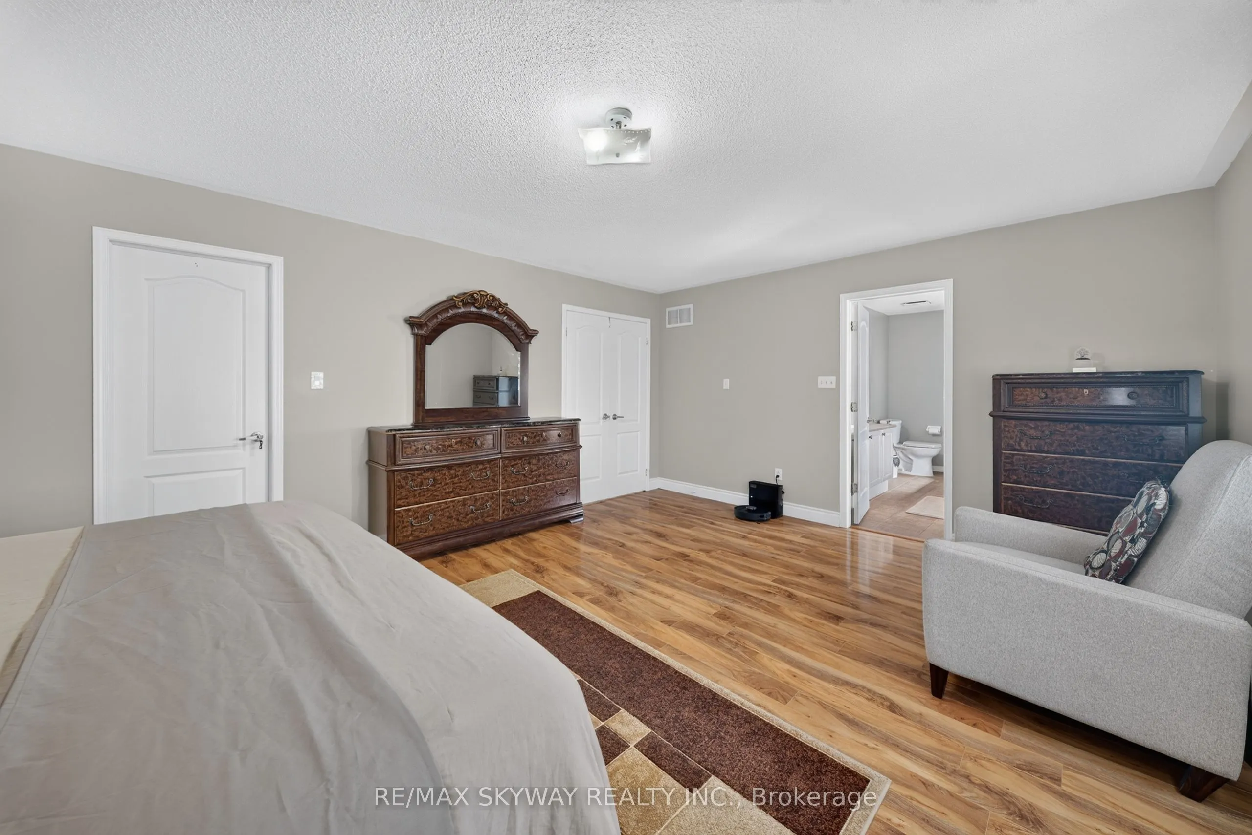 59 Crystal Glen Crescent