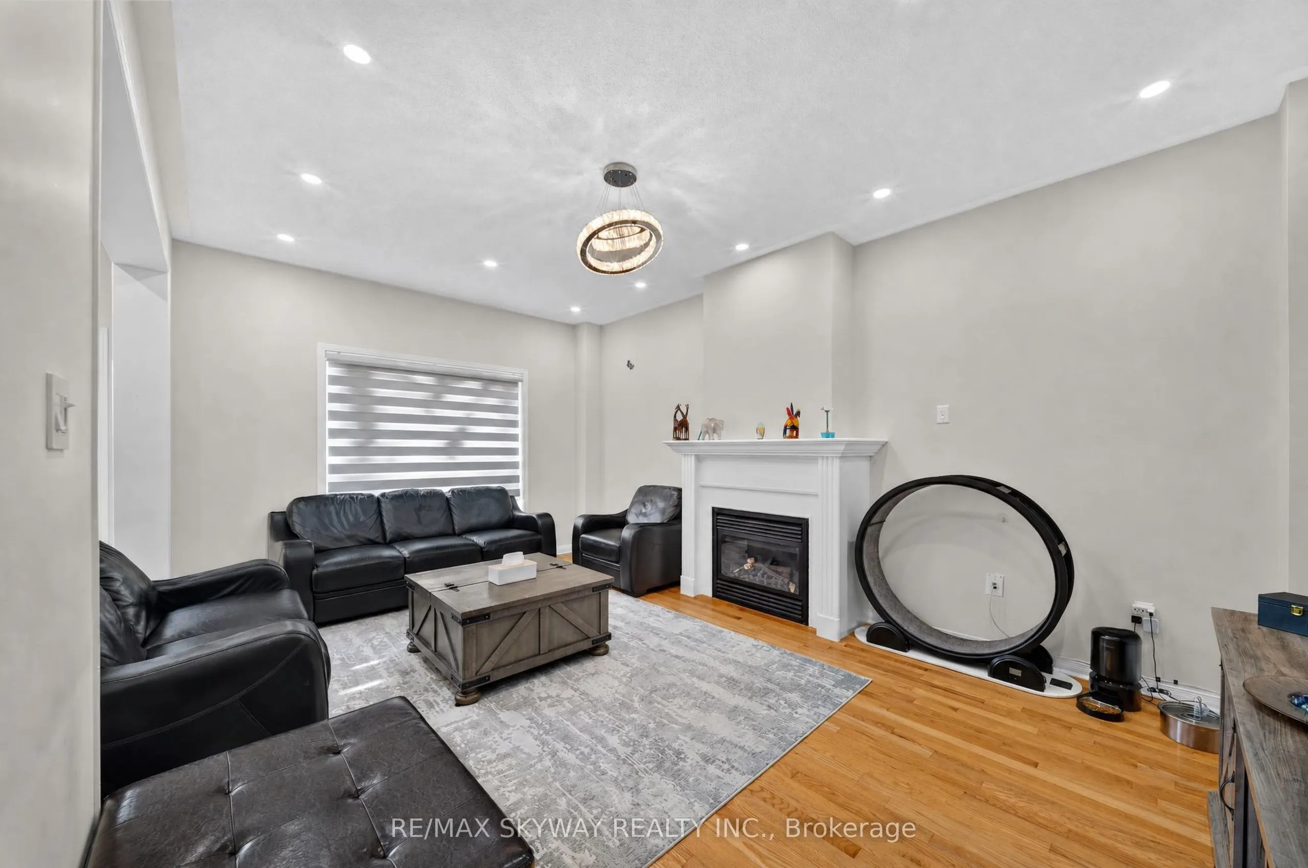 59 Crystal Glen Crescent