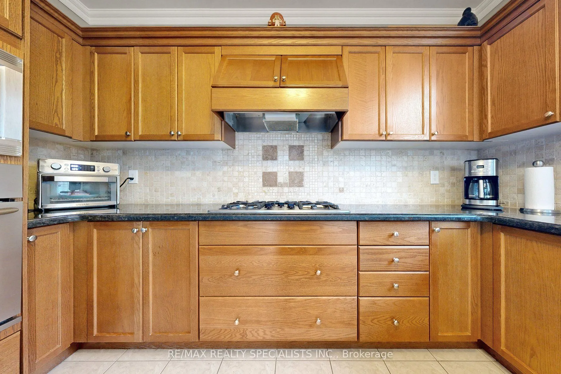 1239 Fox Crescent
