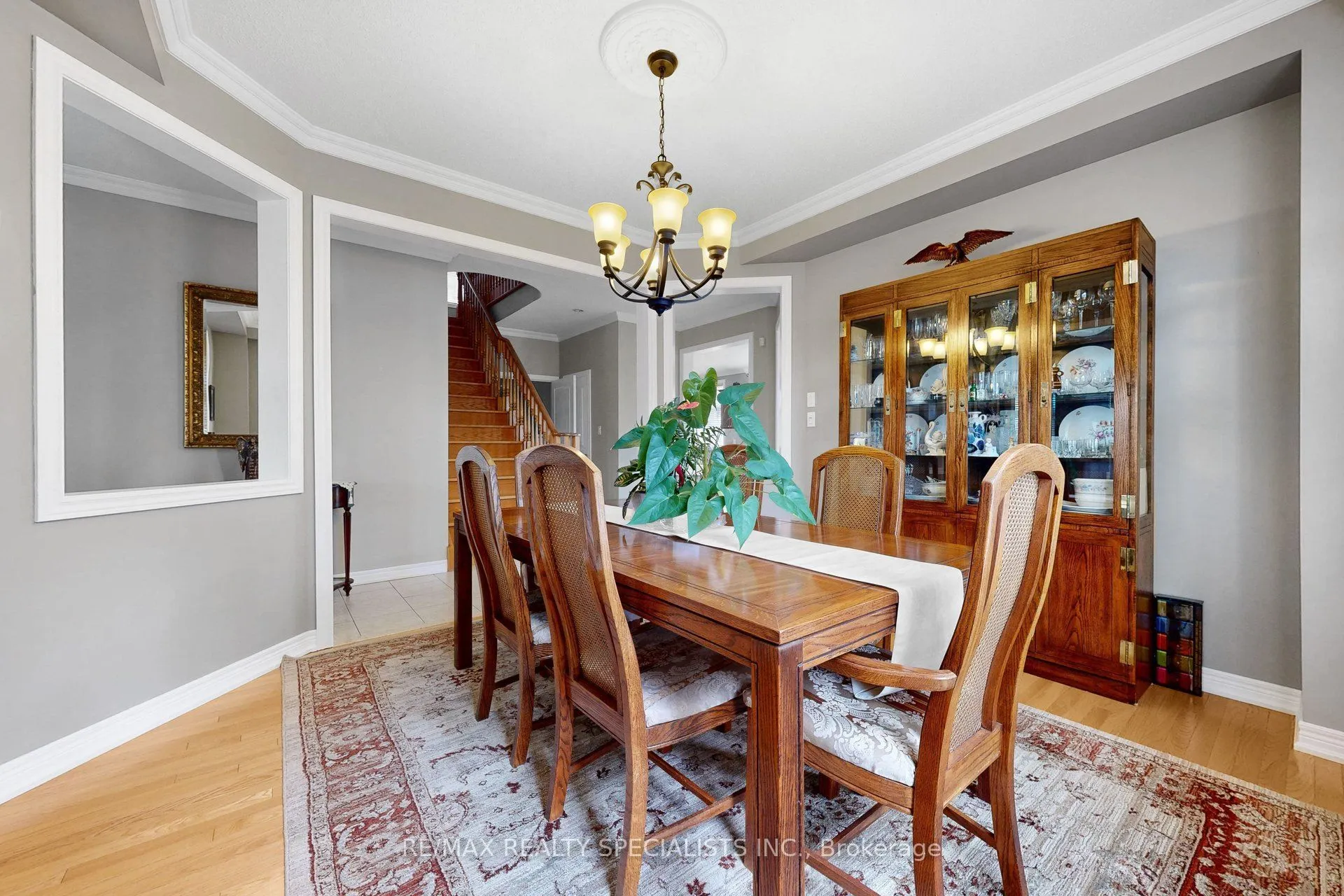 1239 Fox Crescent
