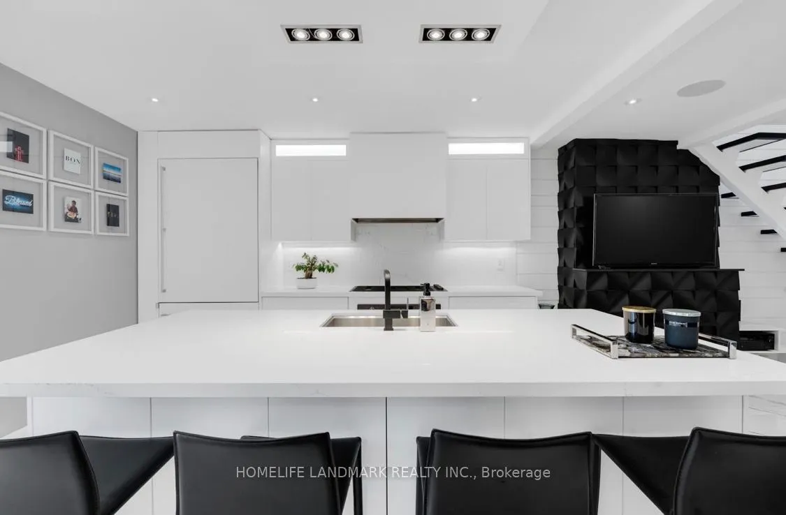 58 Carrick Avenue #upper