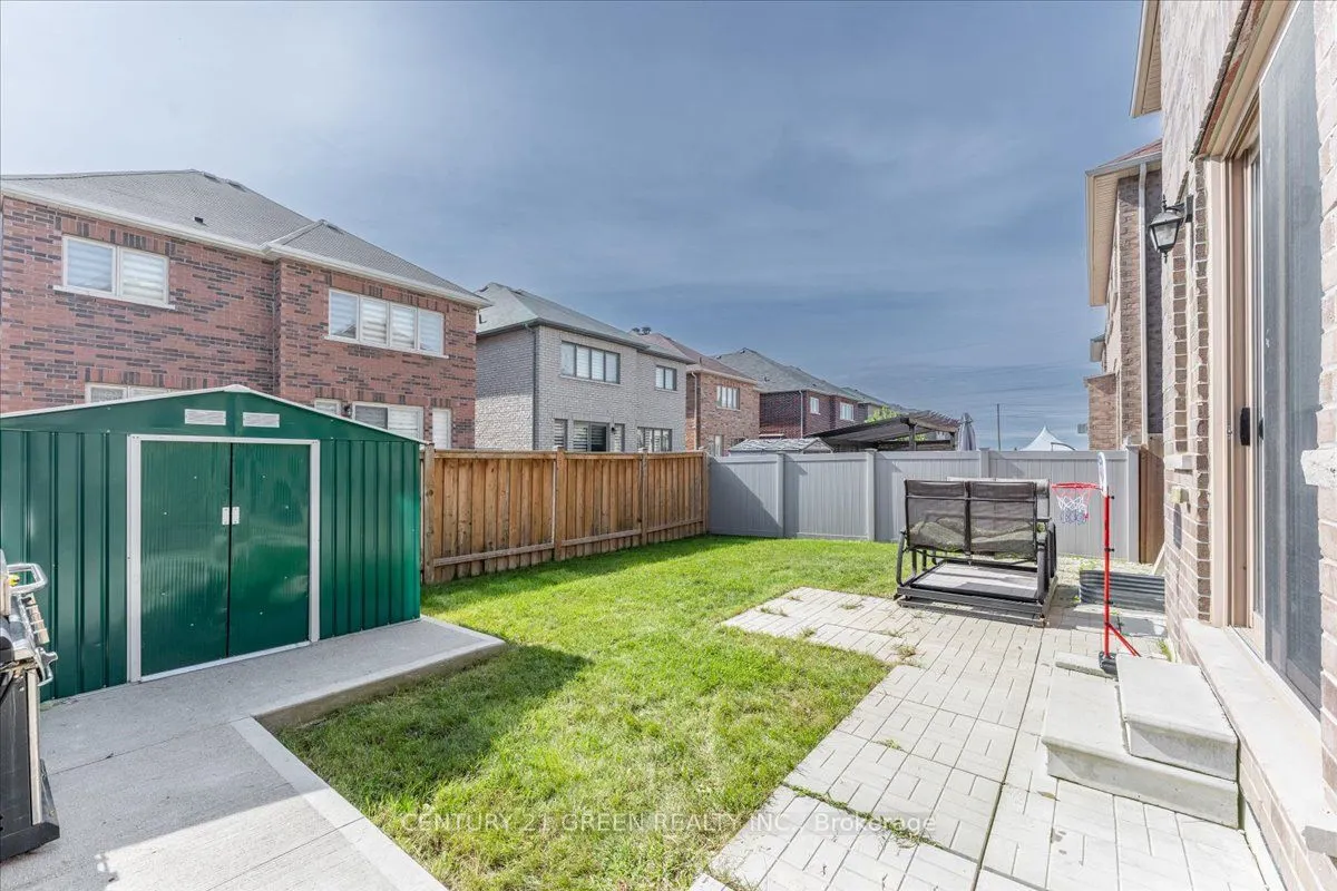 16 Grendon Crescent