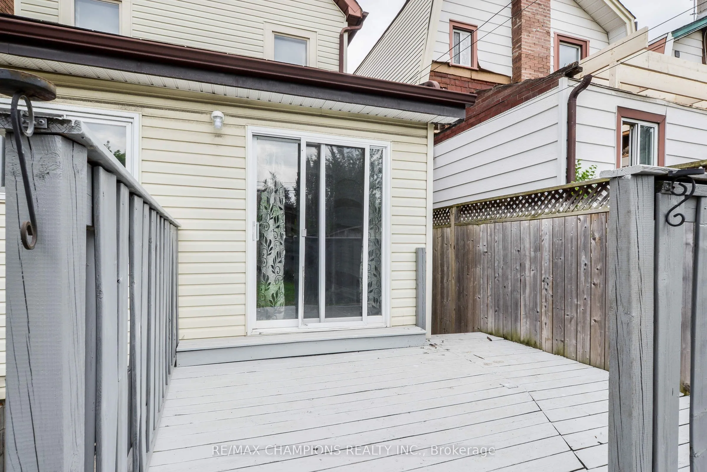 734 Willard Avenue #Main