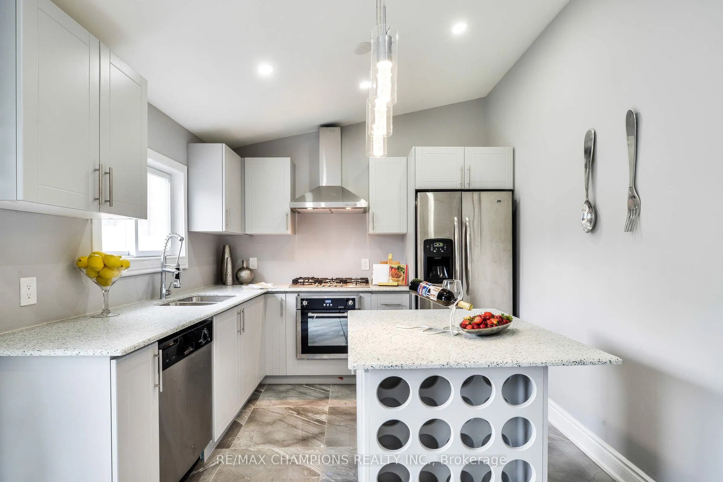 734 Willard Avenue #Main