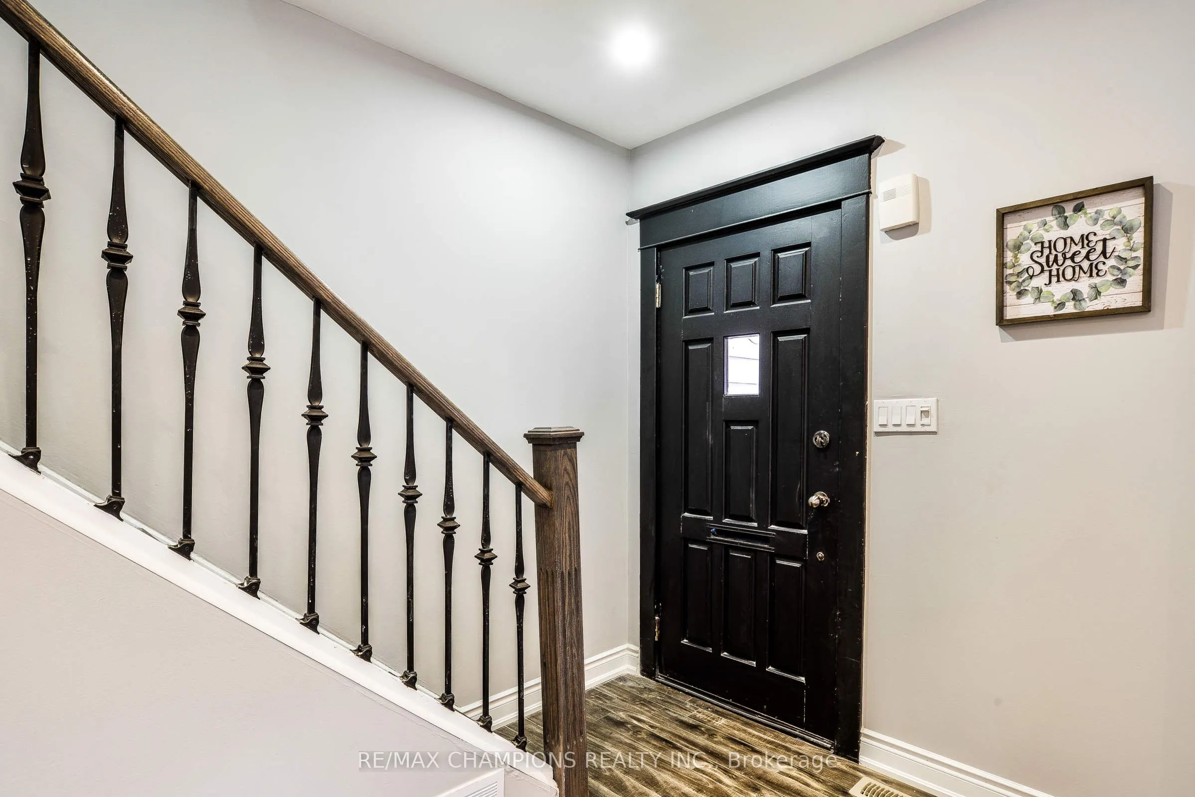 734 Willard Avenue #Main