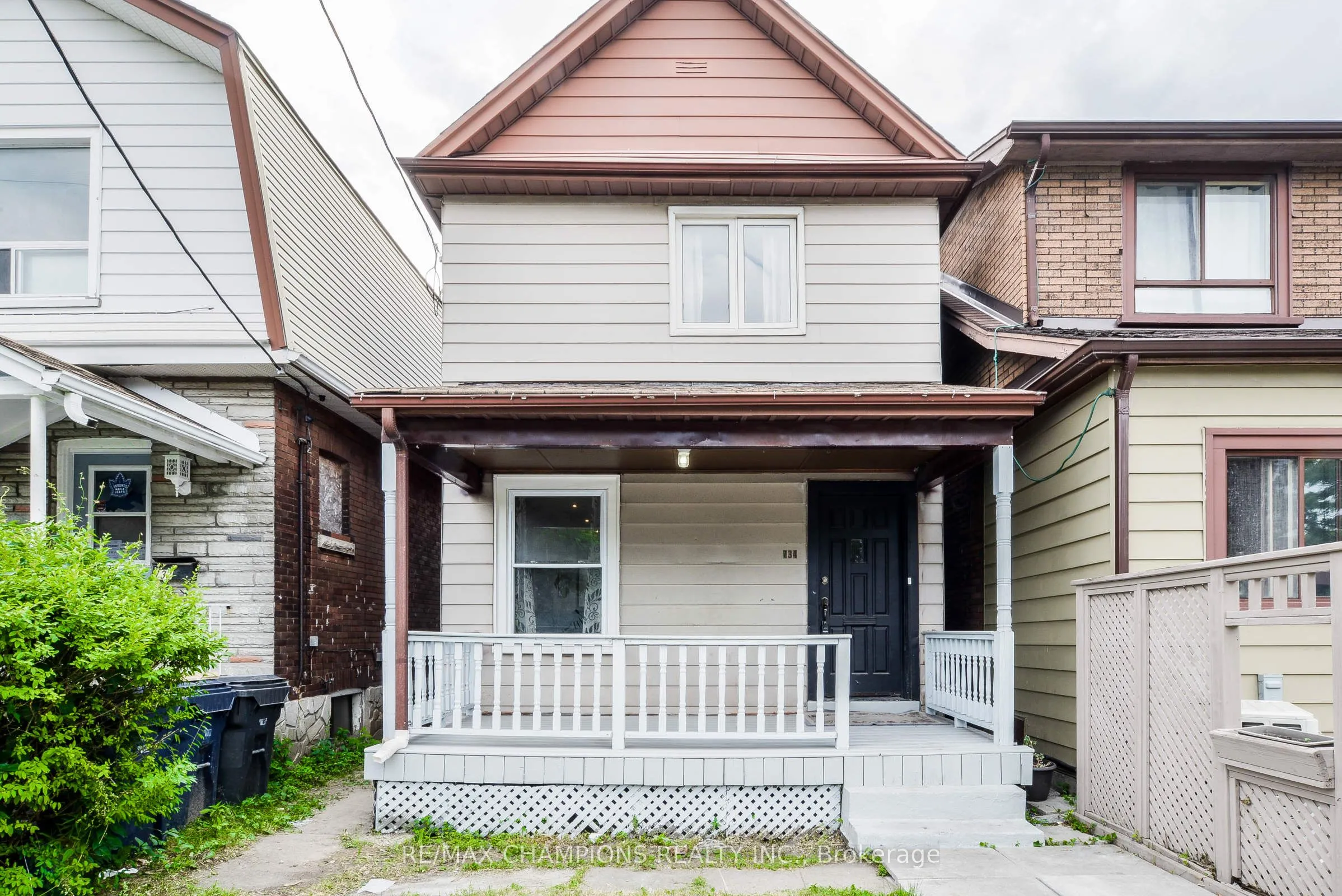 734 Willard Avenue #Main