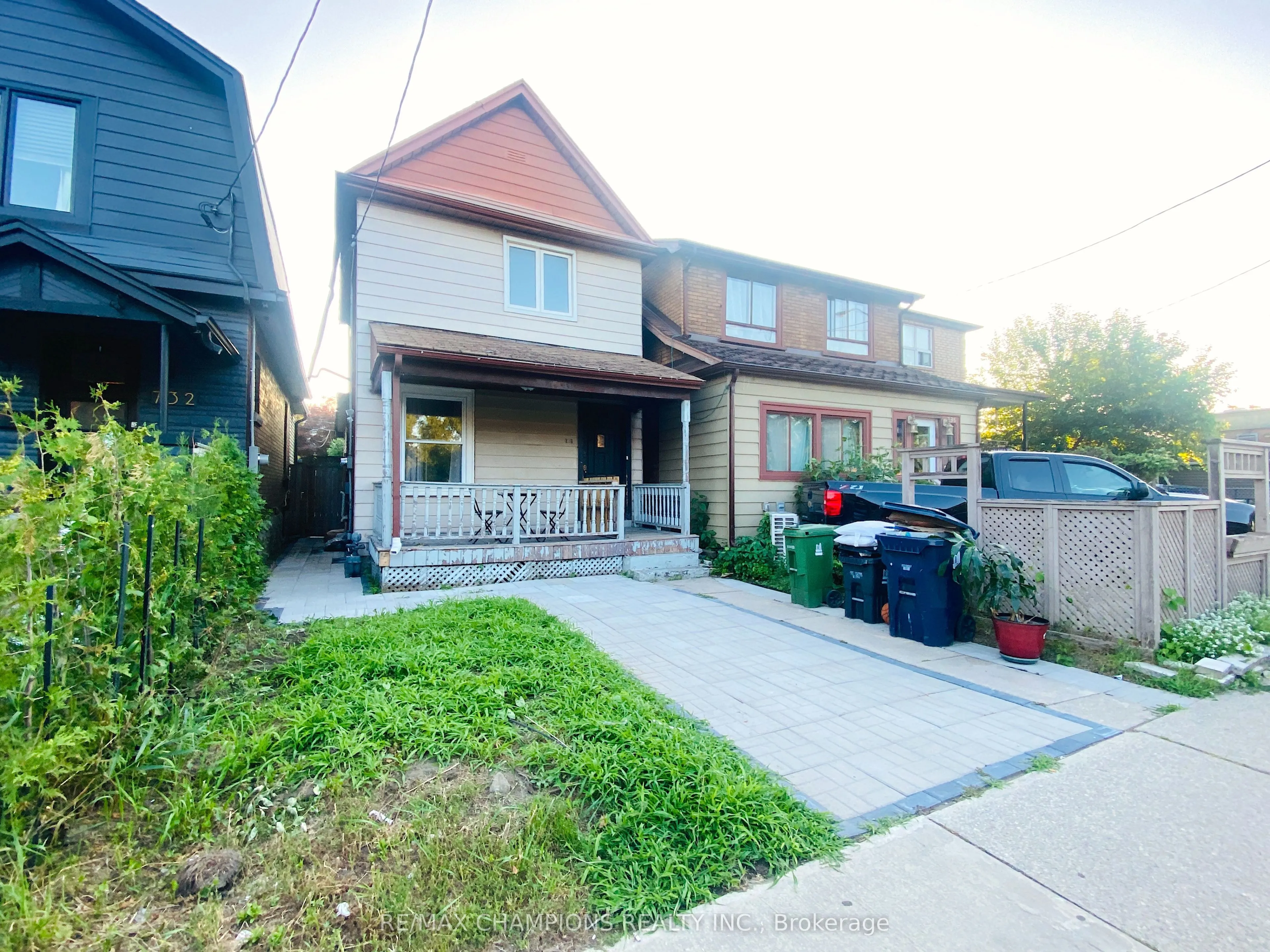 734 Willard Avenue #Main