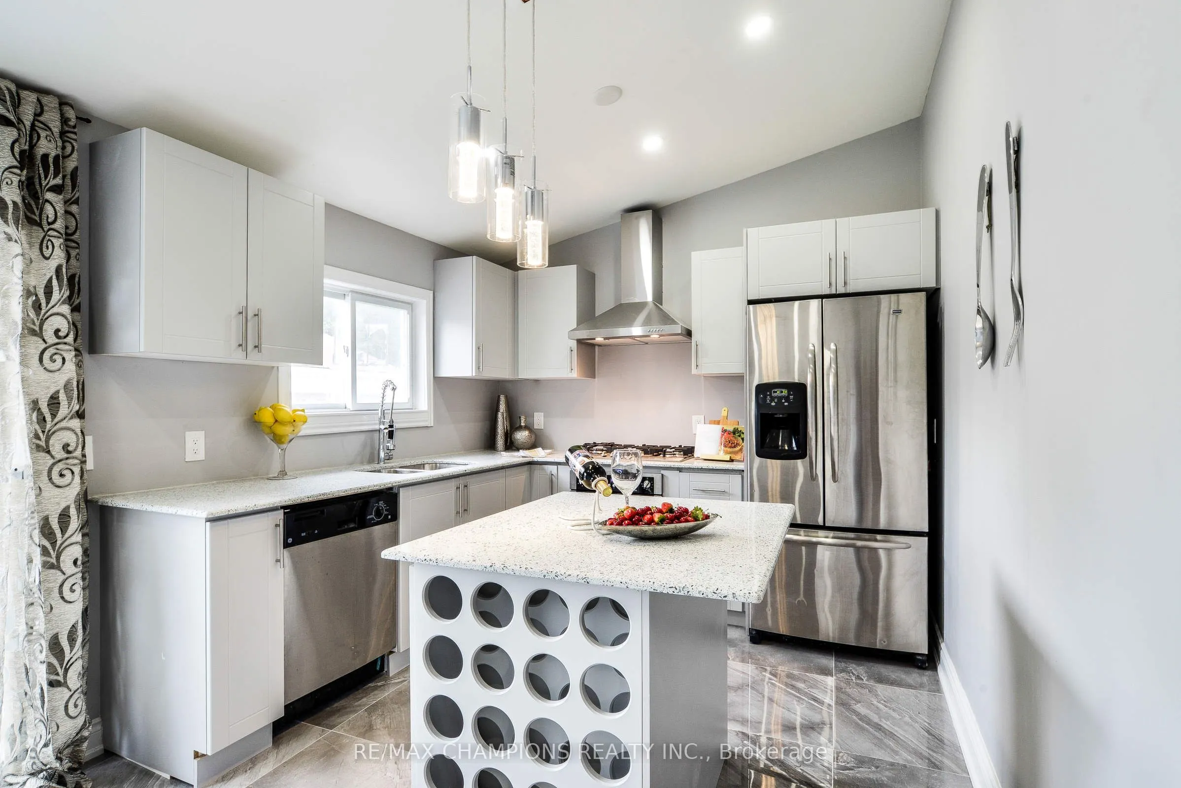 734 Willard Avenue #Main