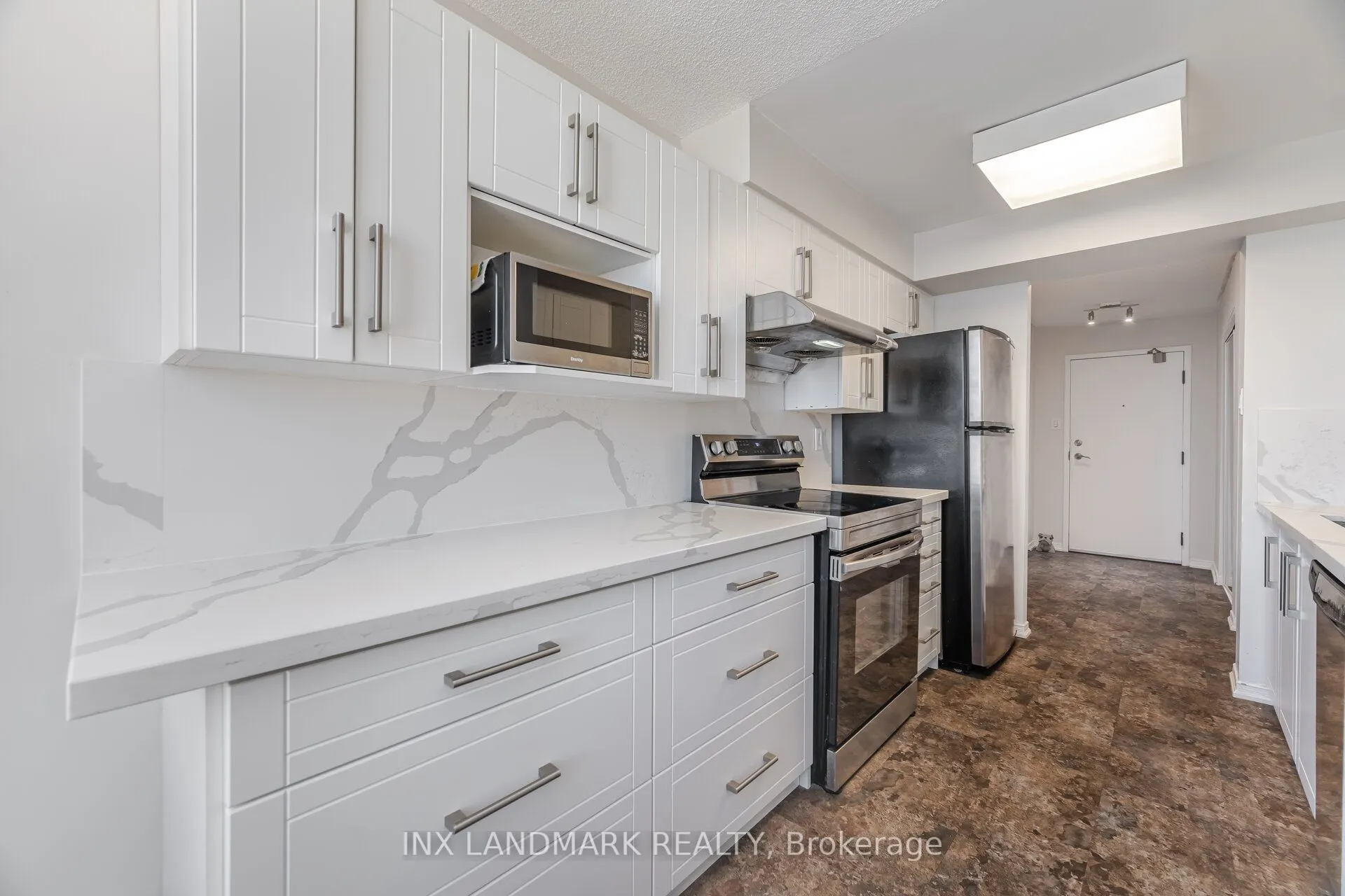 330 Rathburn Road W #2008