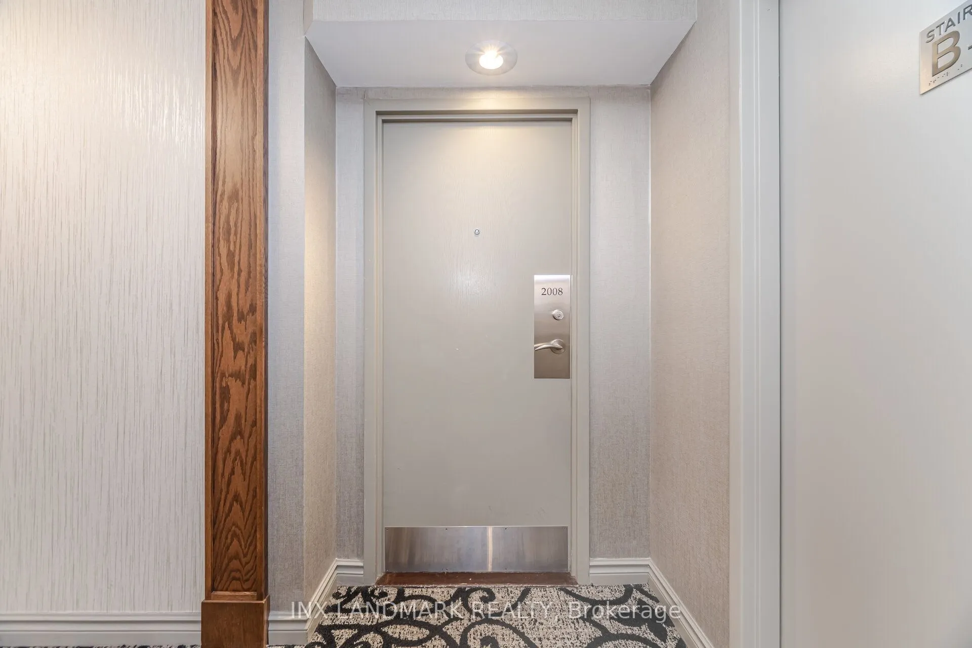 330 Rathburn Road W #2008