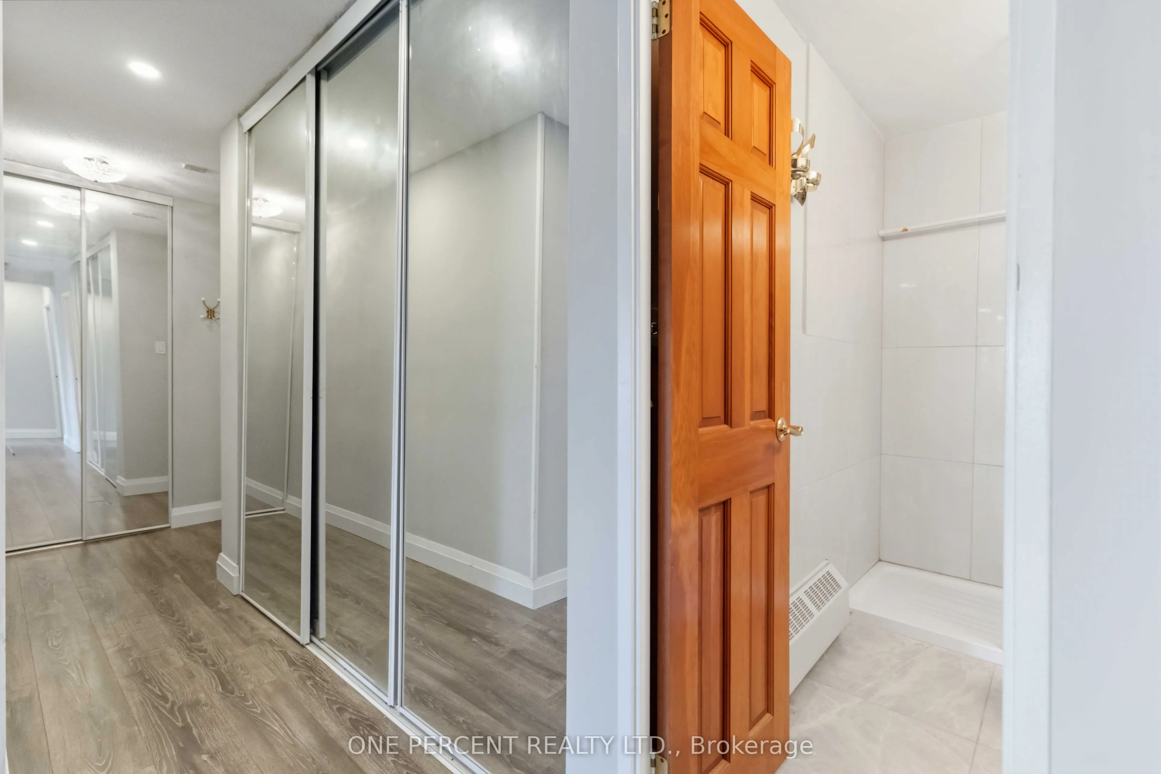 15 Elizabeth Street N #1005