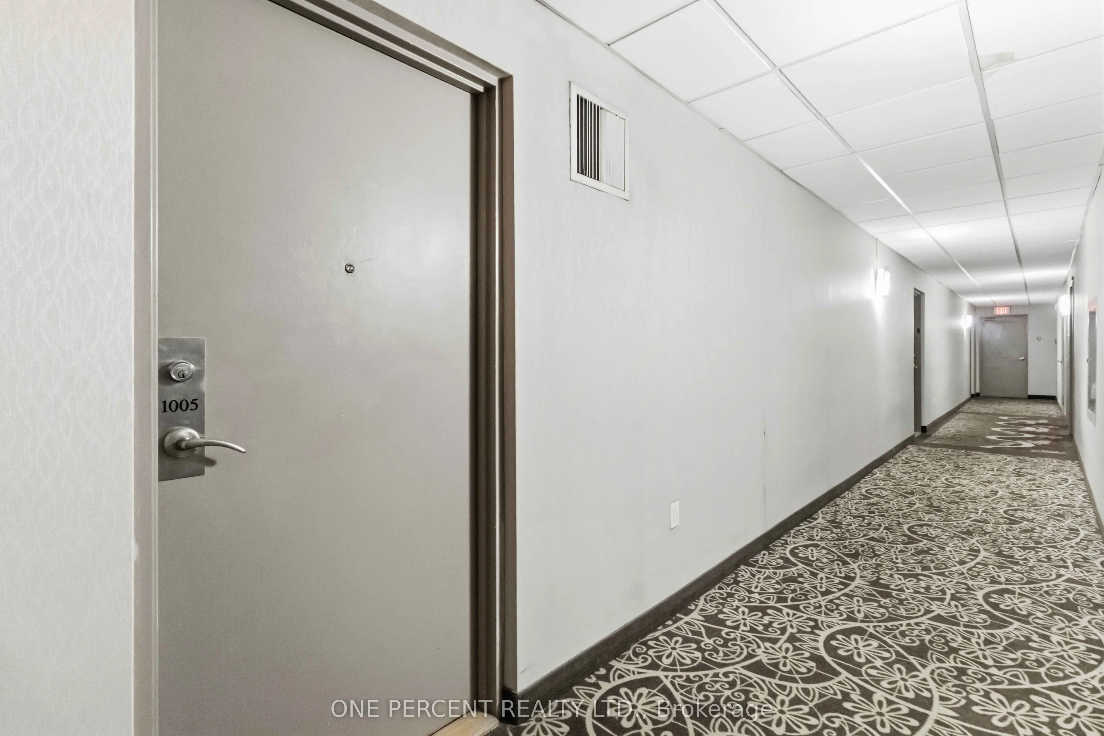 15 Elizabeth Street N #1005