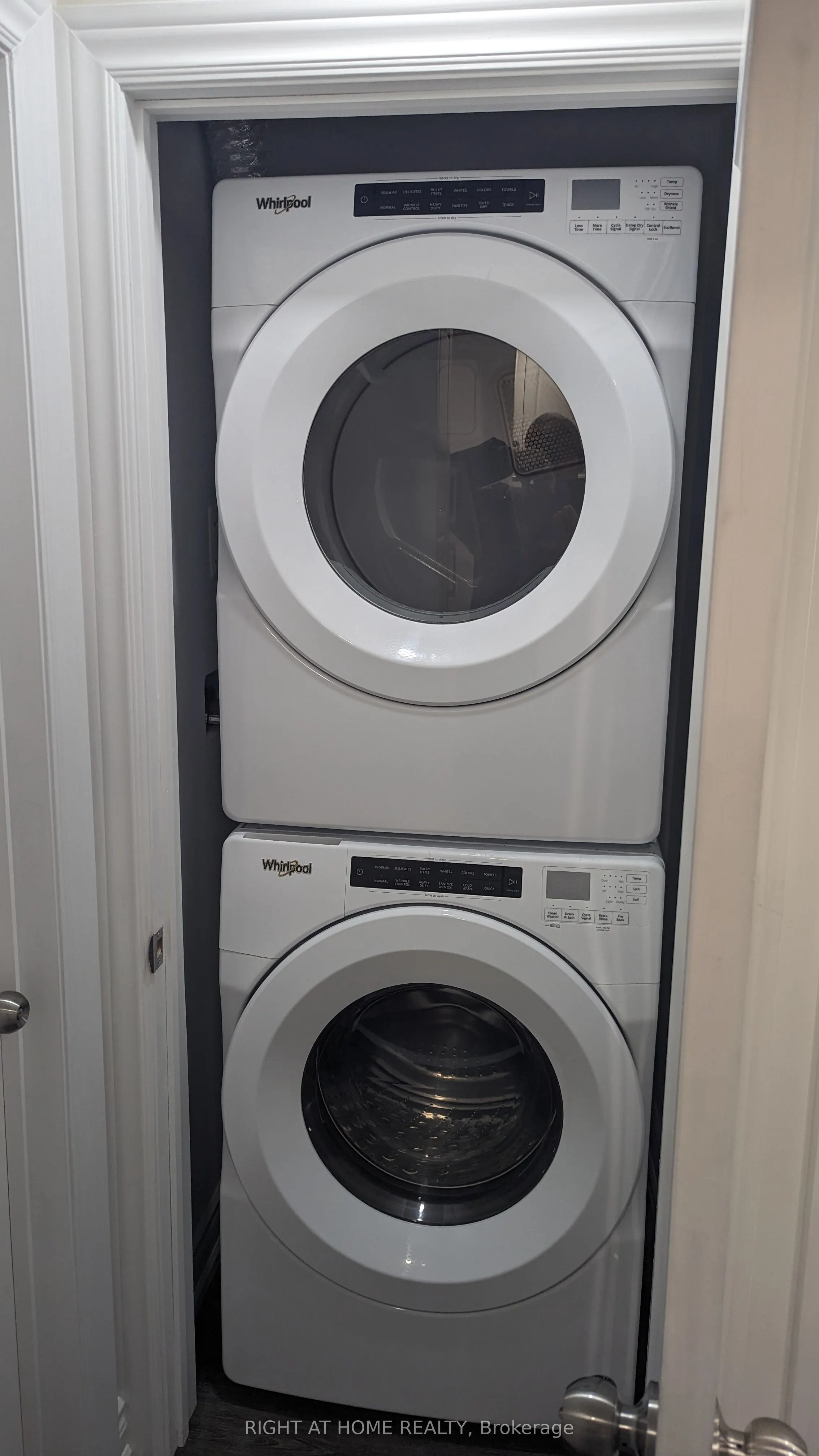5654 Churchill Meadows Boulevard #Basement Unit