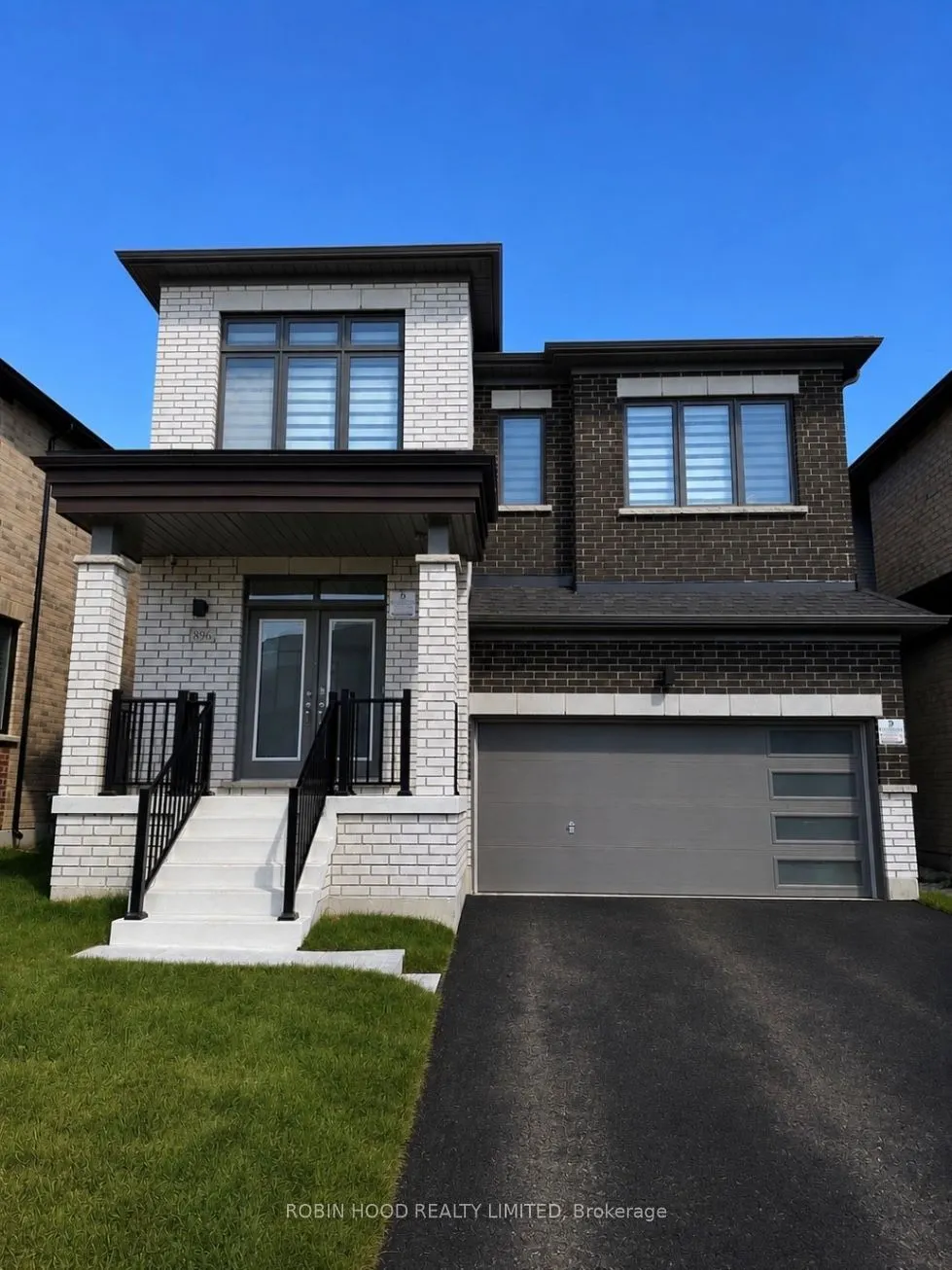 896 Apple Terrace
