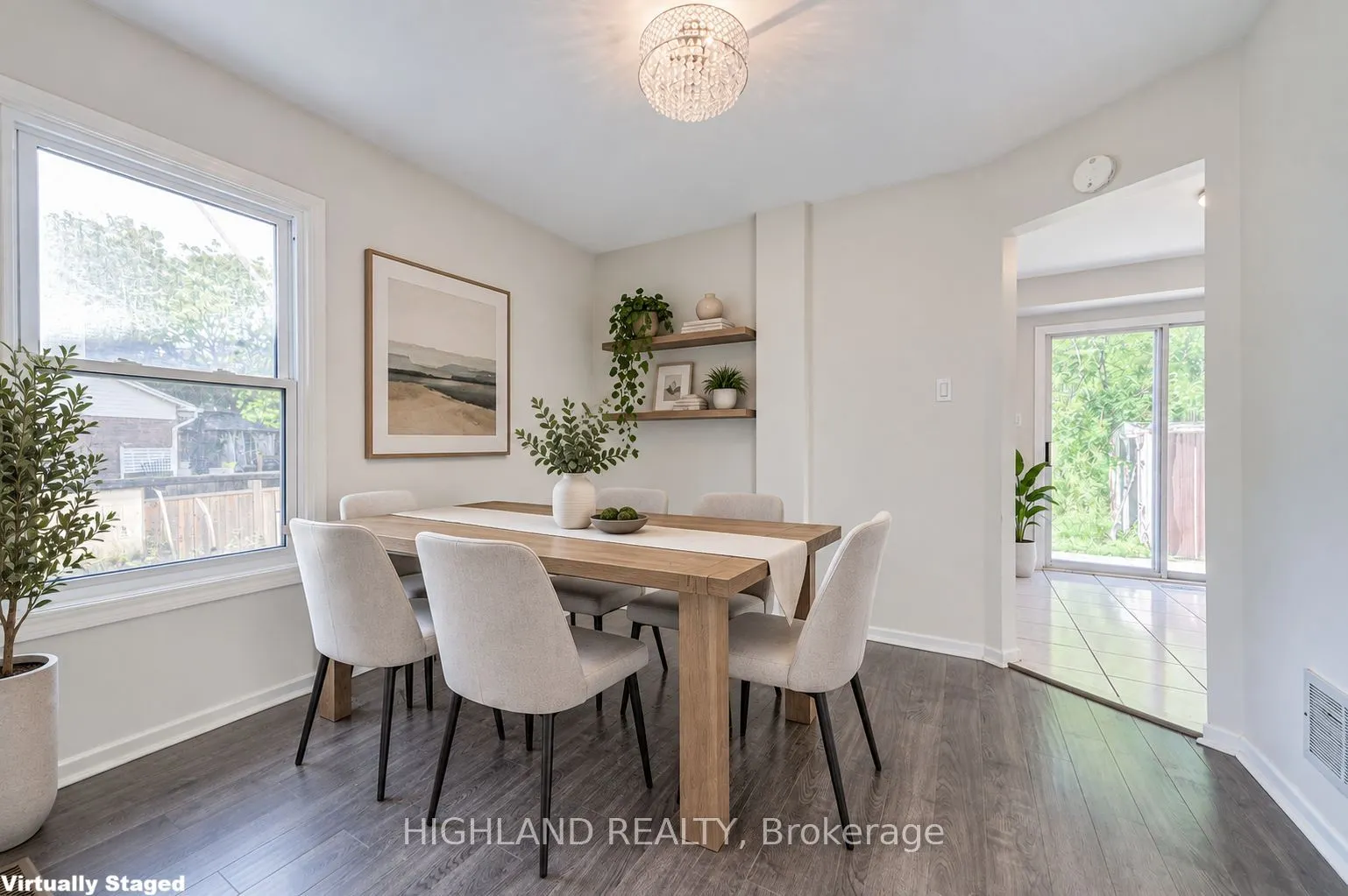 2032 Glenada Crescent