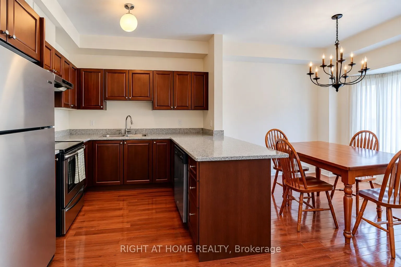 1130 Cawthra Road #2