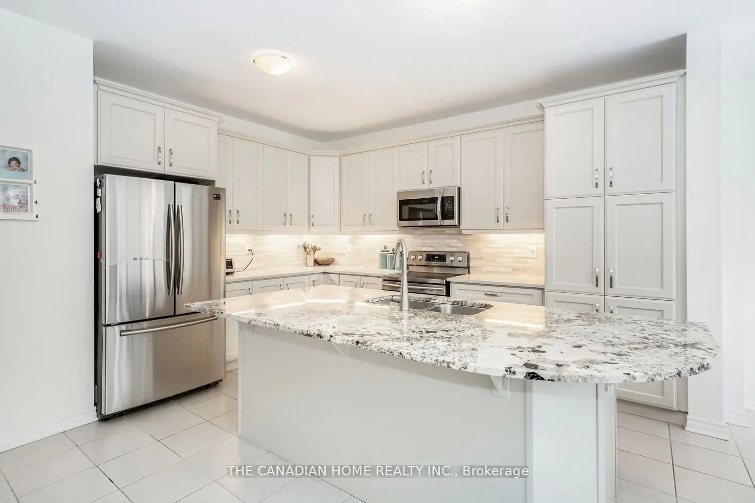 1261 Rose Way