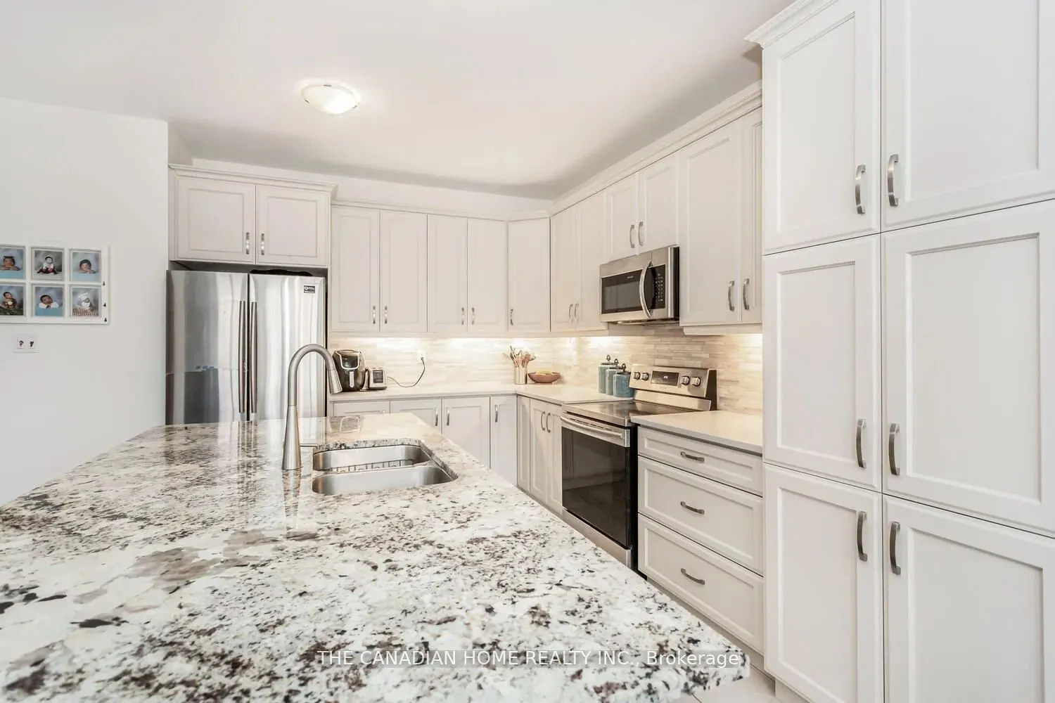 1261 Rose Way