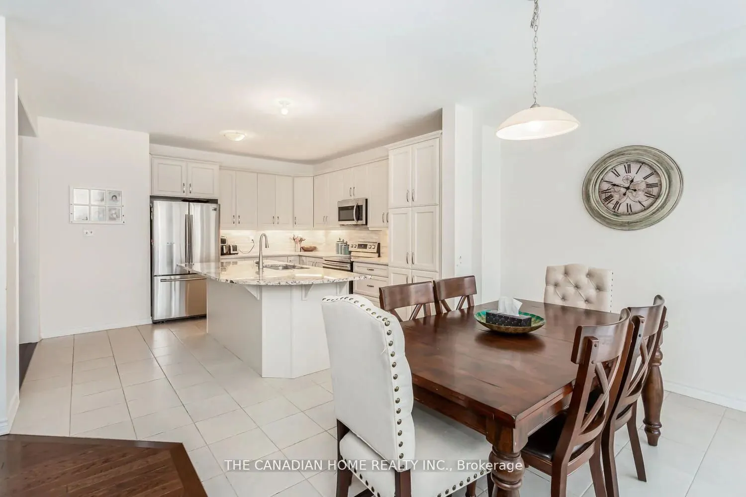 1261 Rose Way