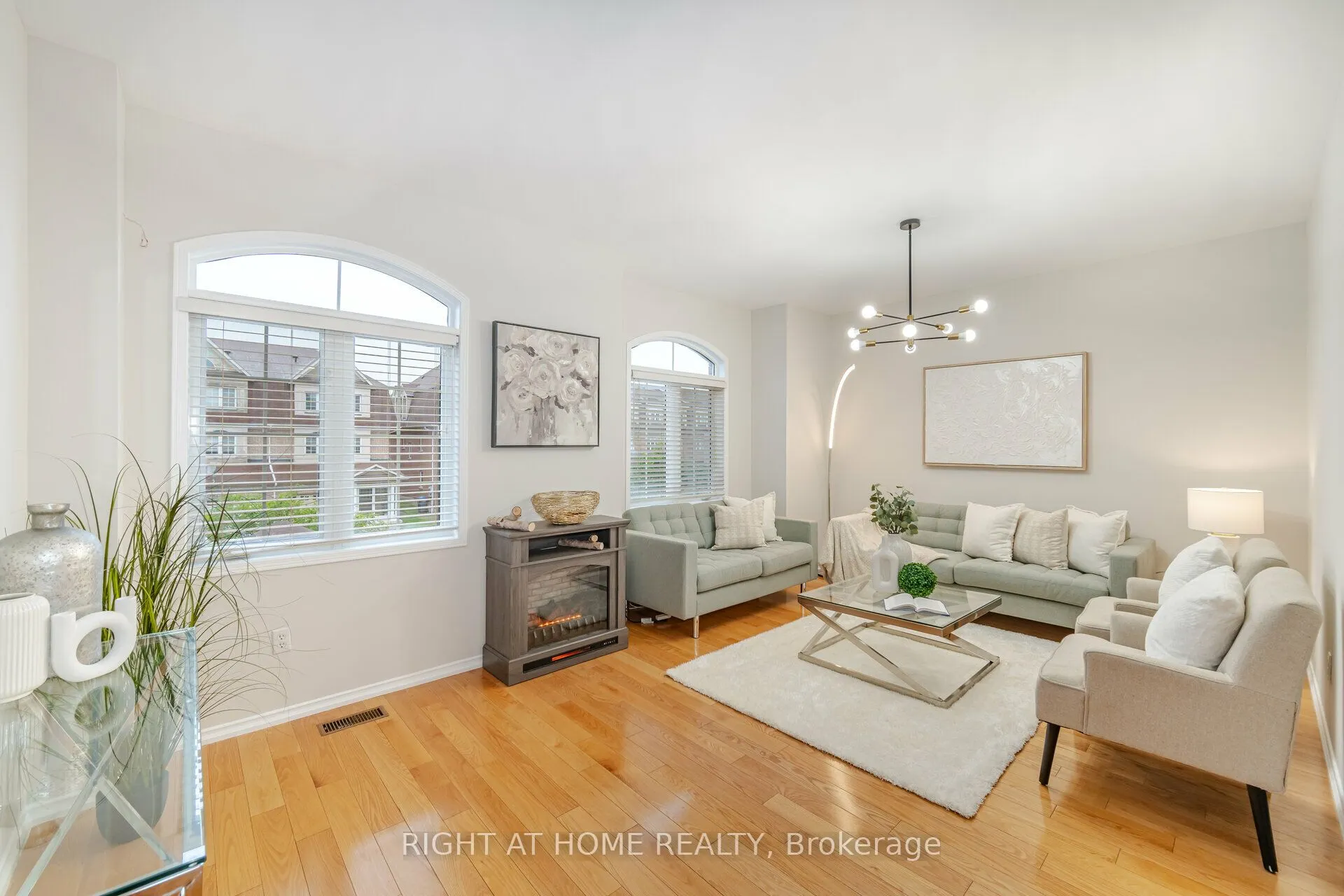3388 Southwick Street