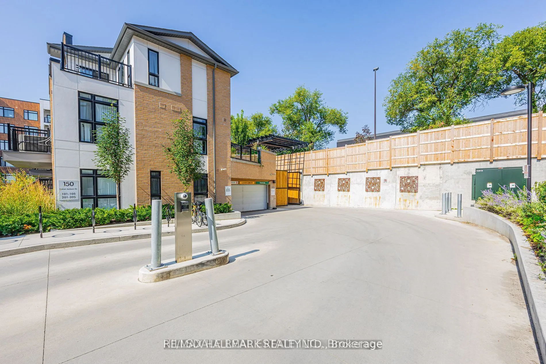 90 Canon Jackson Drive #207