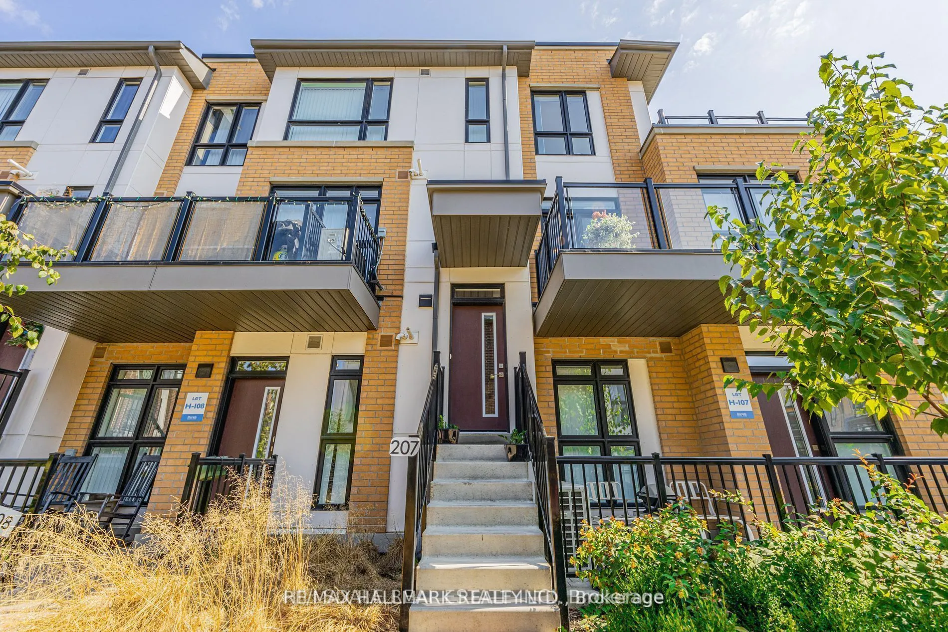 90 Canon Jackson Drive #207