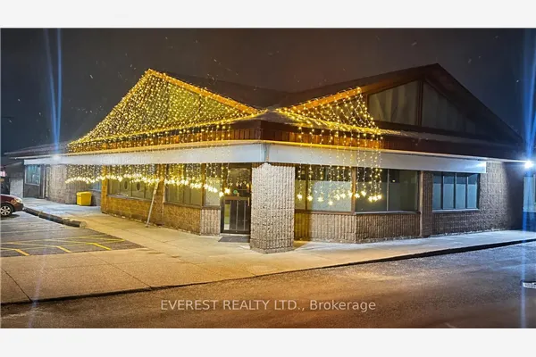 148 Queen Street E