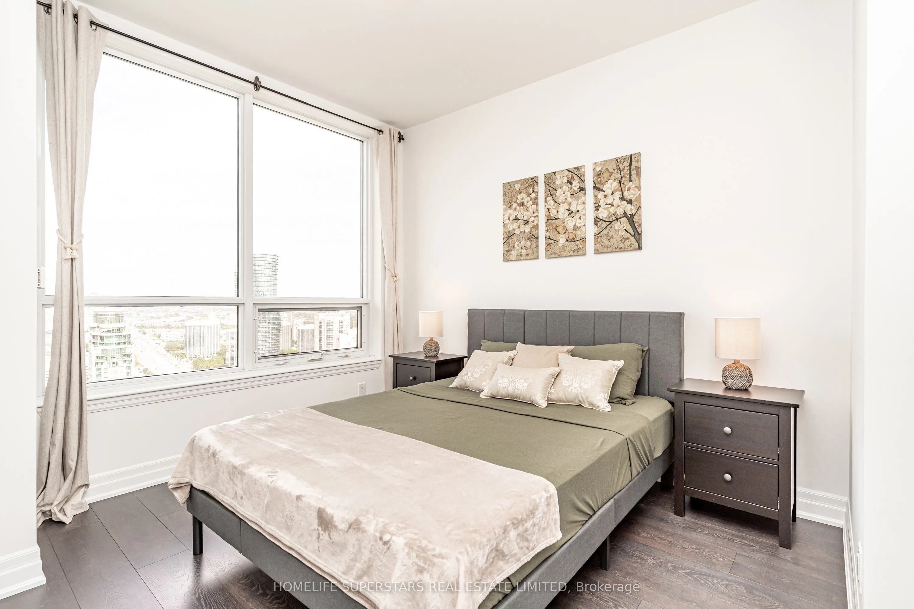 30 Elm Drive W #3911