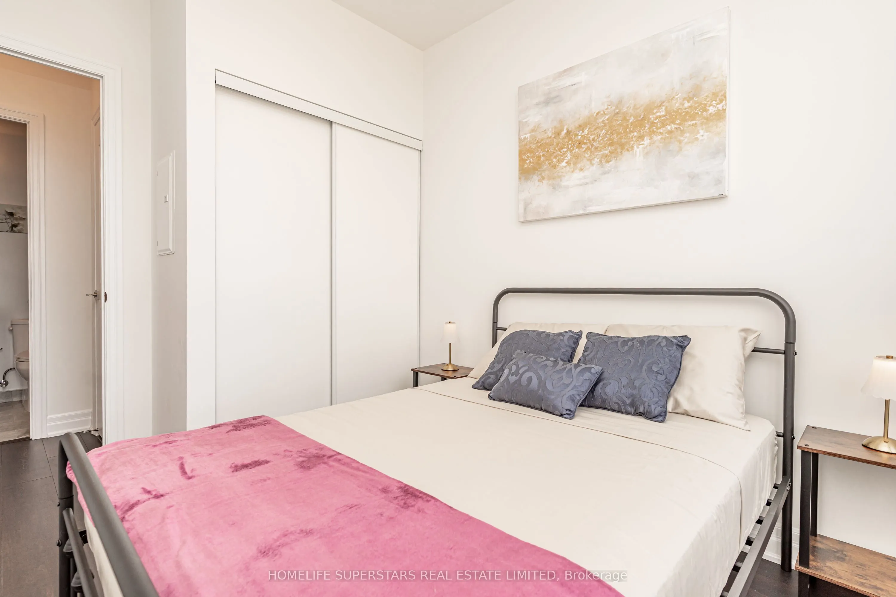 30 Elm Drive W #3911