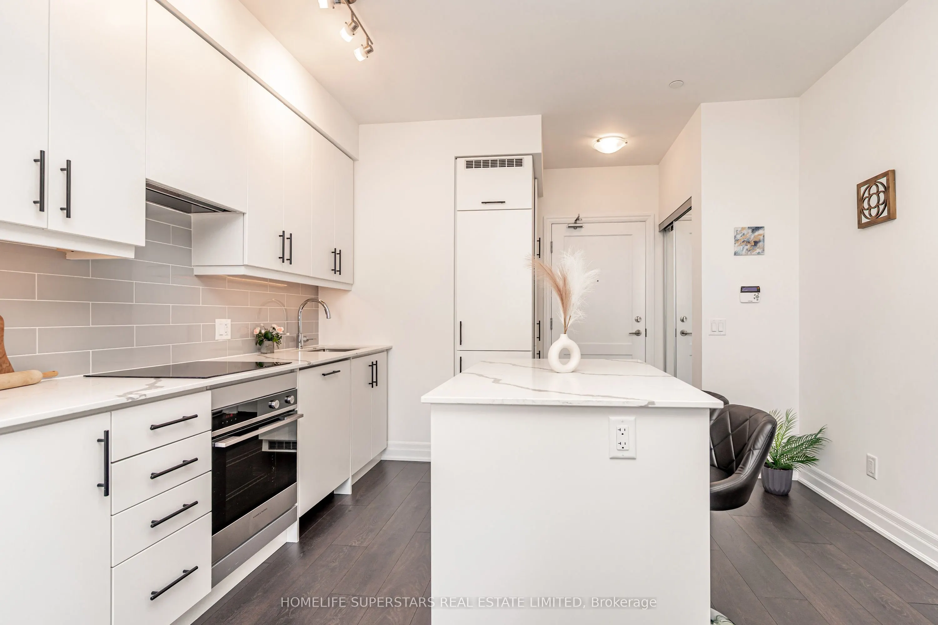 30 Elm Drive W #3911