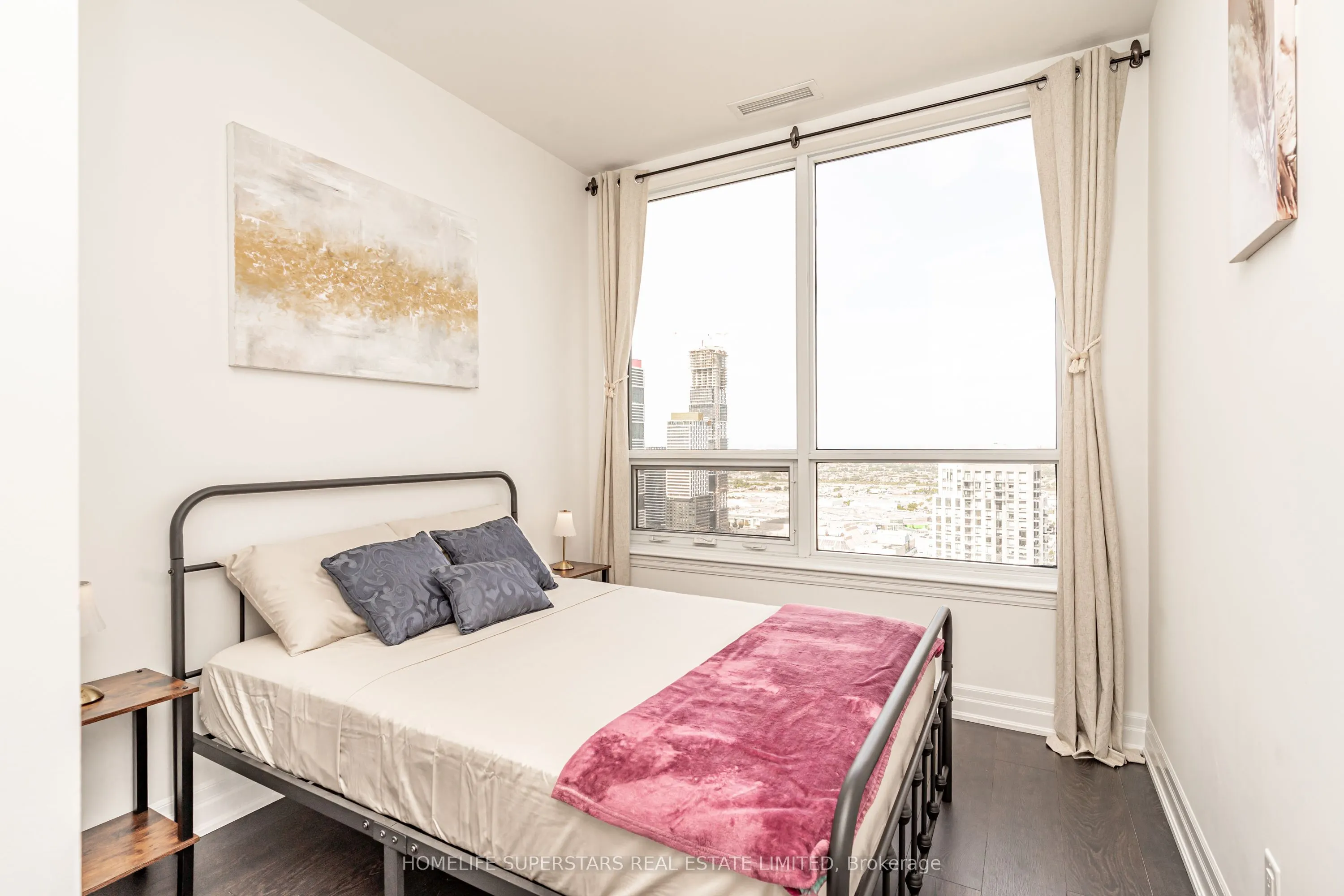 30 Elm Drive W #3911