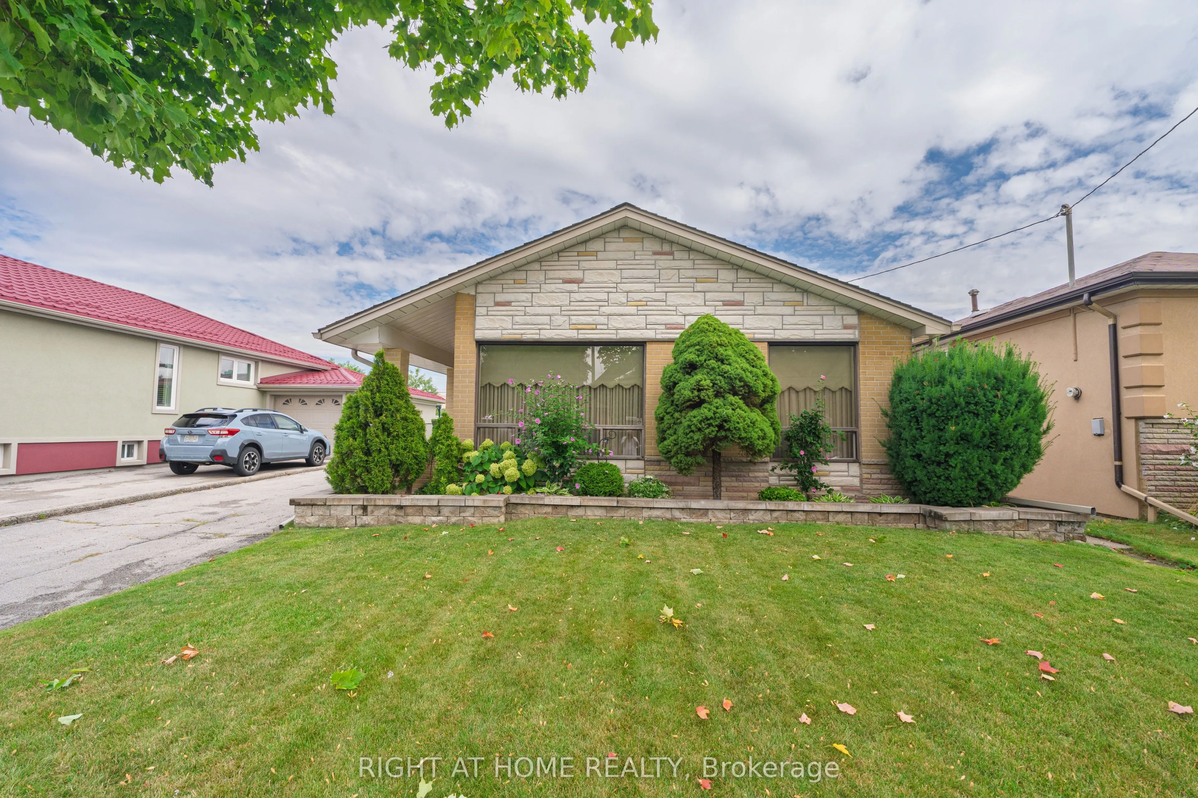 22 Monterrey Drive