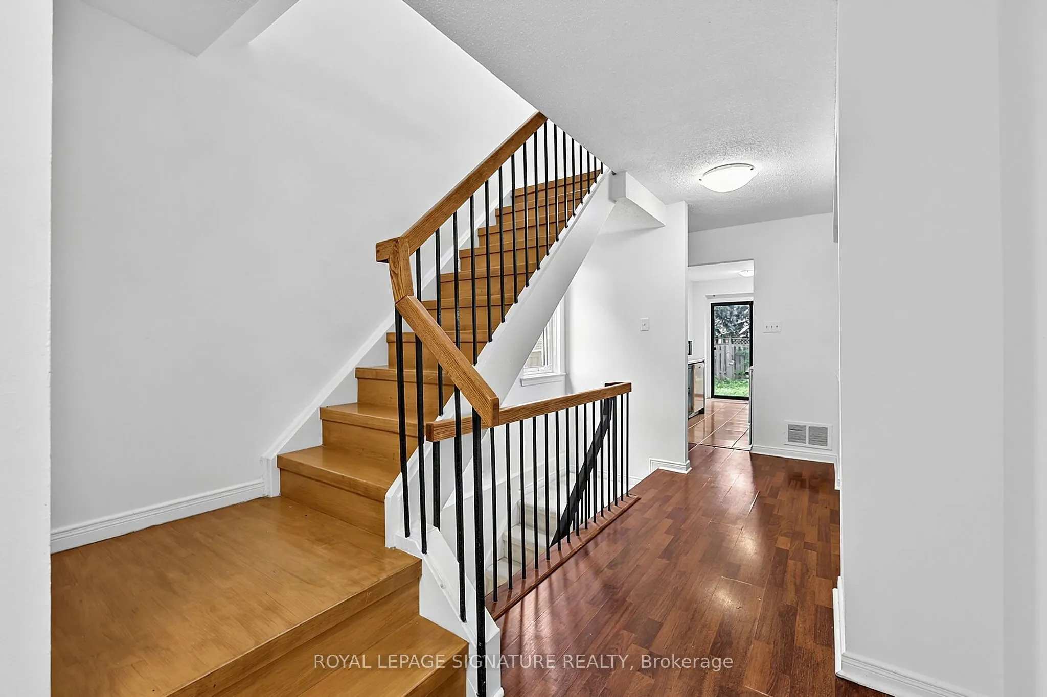 5950 Chidham Crescent