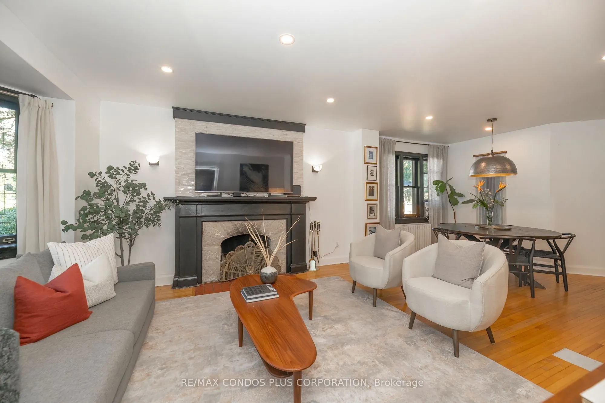 11 Elton Crescent
