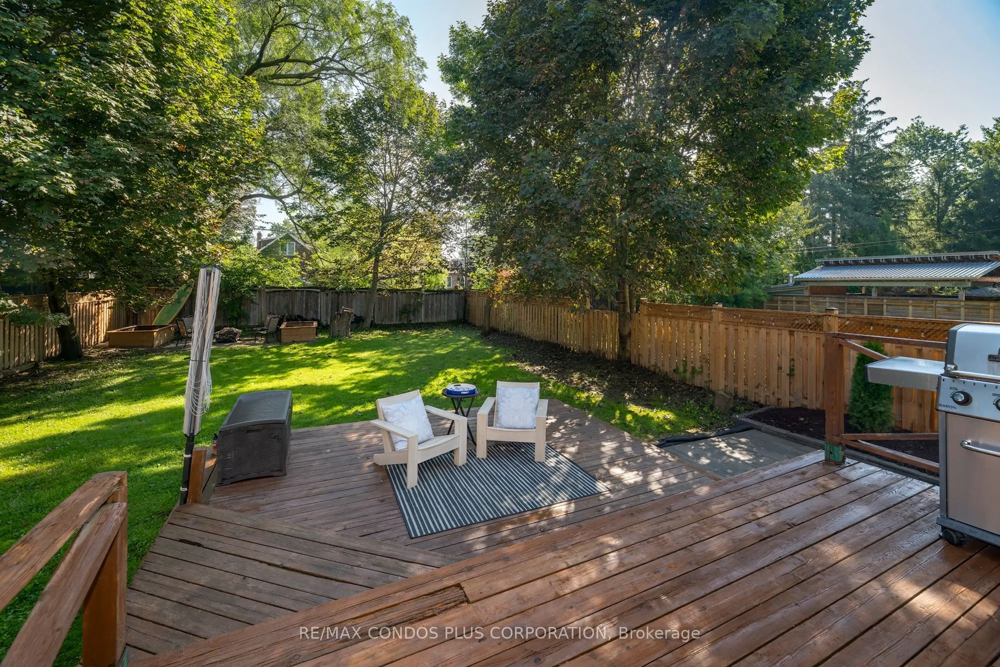 11 Elton Crescent