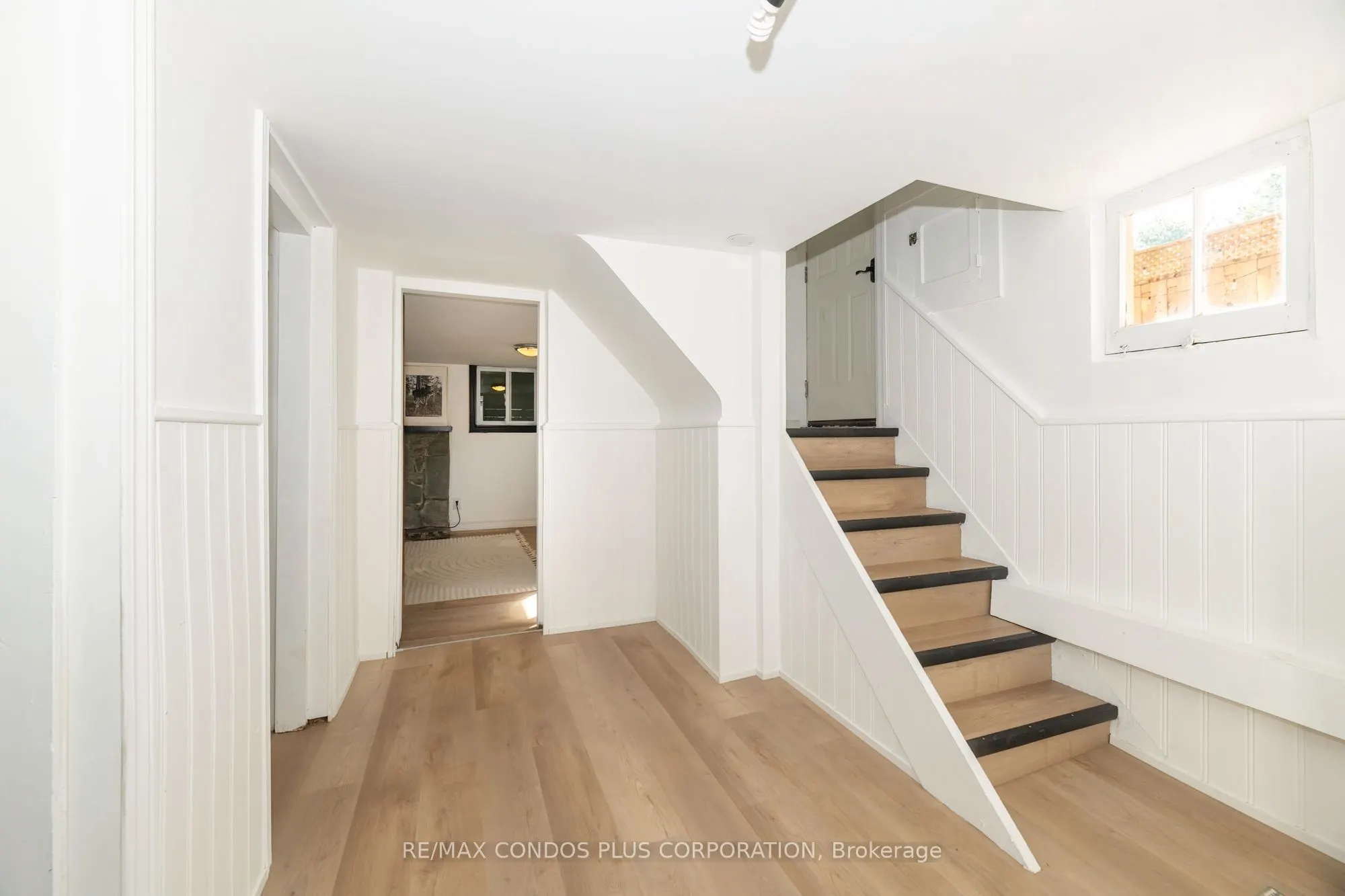 11 Elton Crescent