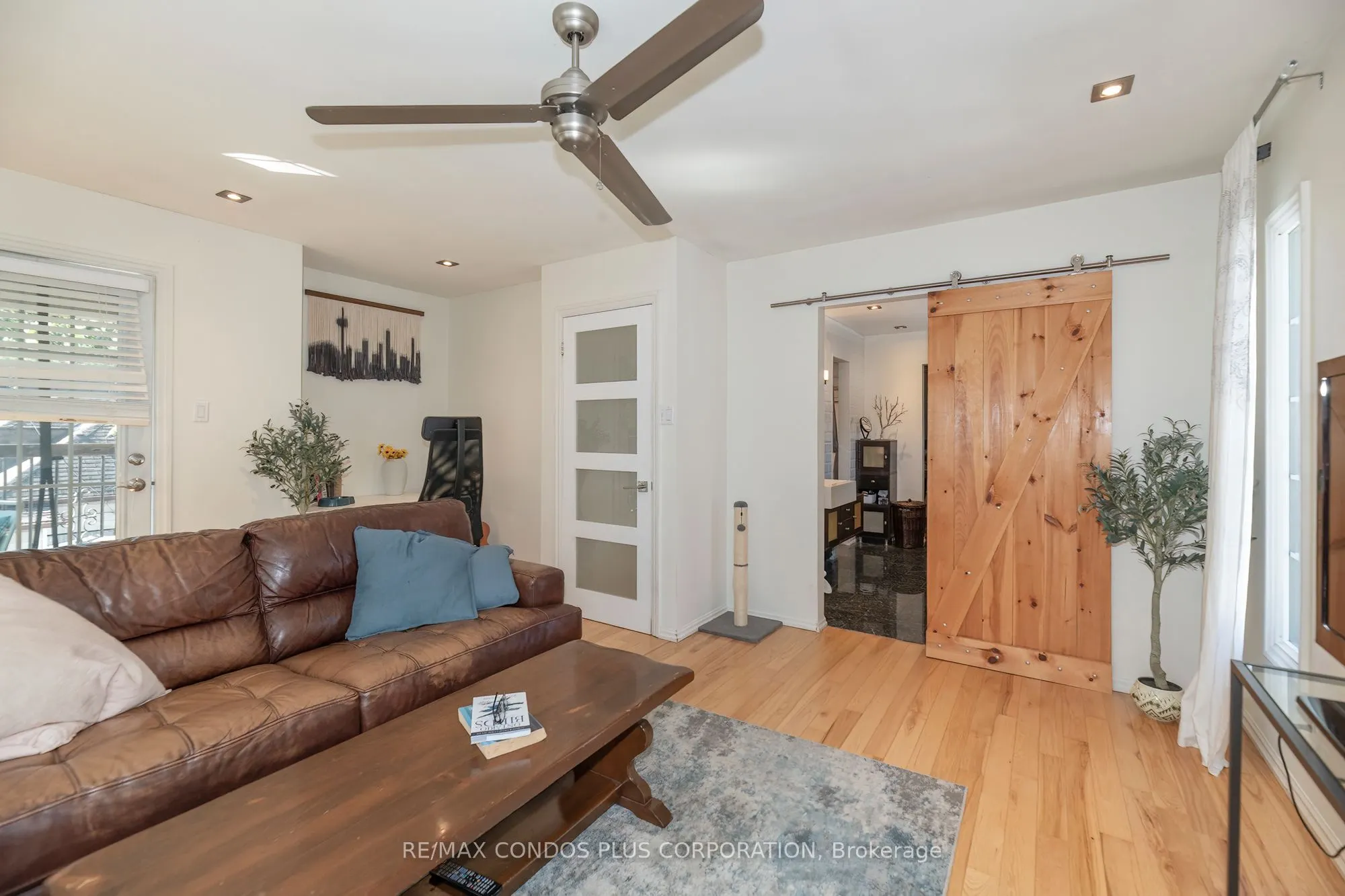 11 Elton Crescent