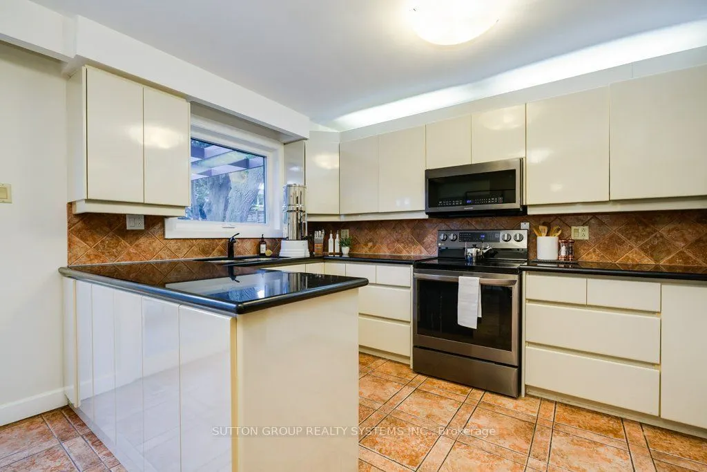 93 Poplar Heights Drive