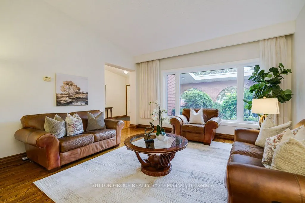 93 Poplar Heights Drive
