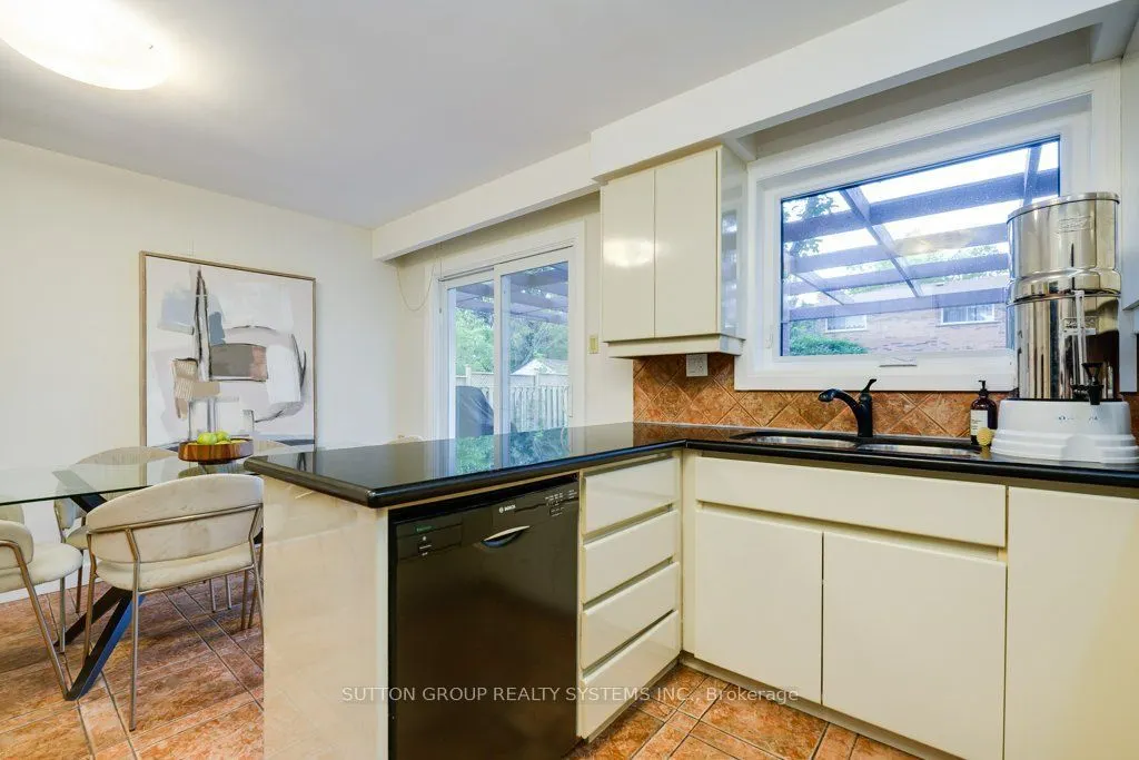 93 Poplar Heights Drive