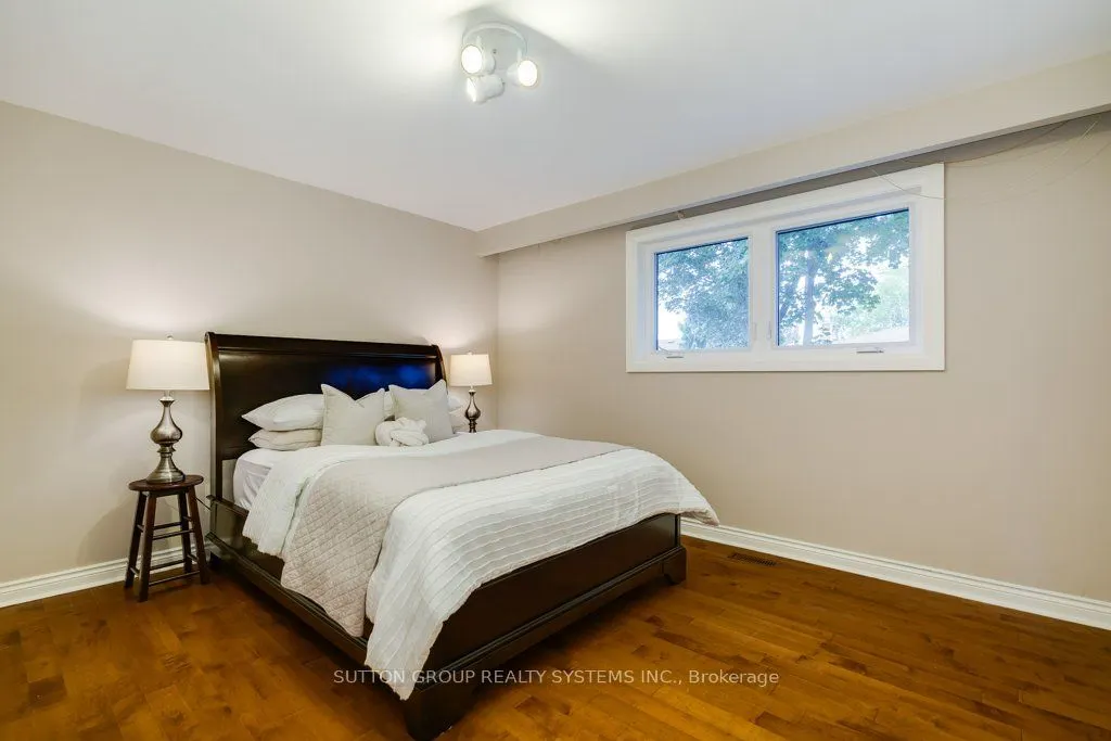 93 Poplar Heights Drive