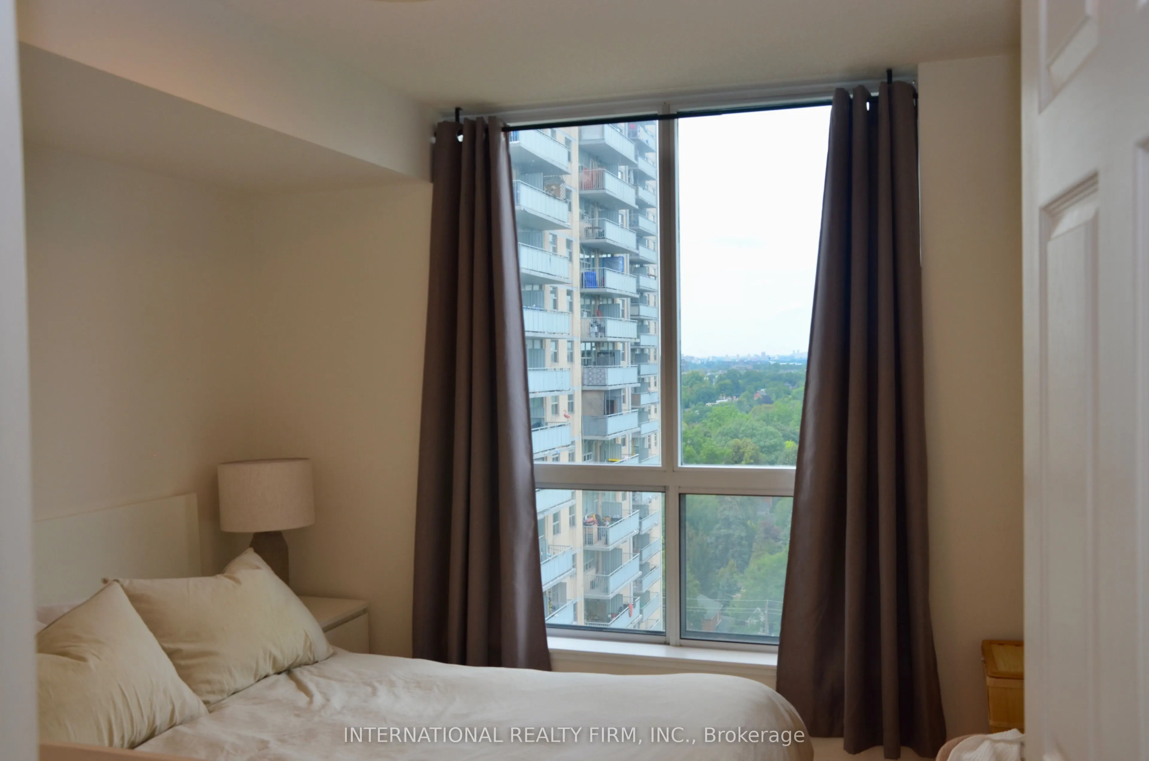 70 High Park Avenue #1403