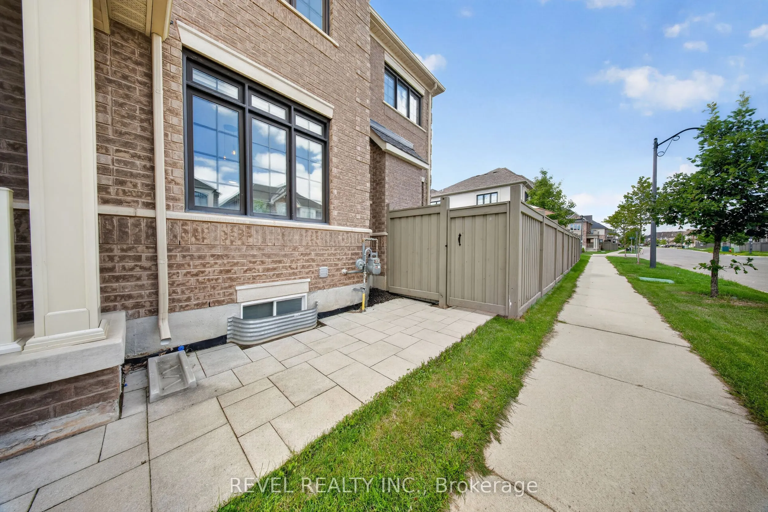 455 Ramsey Place