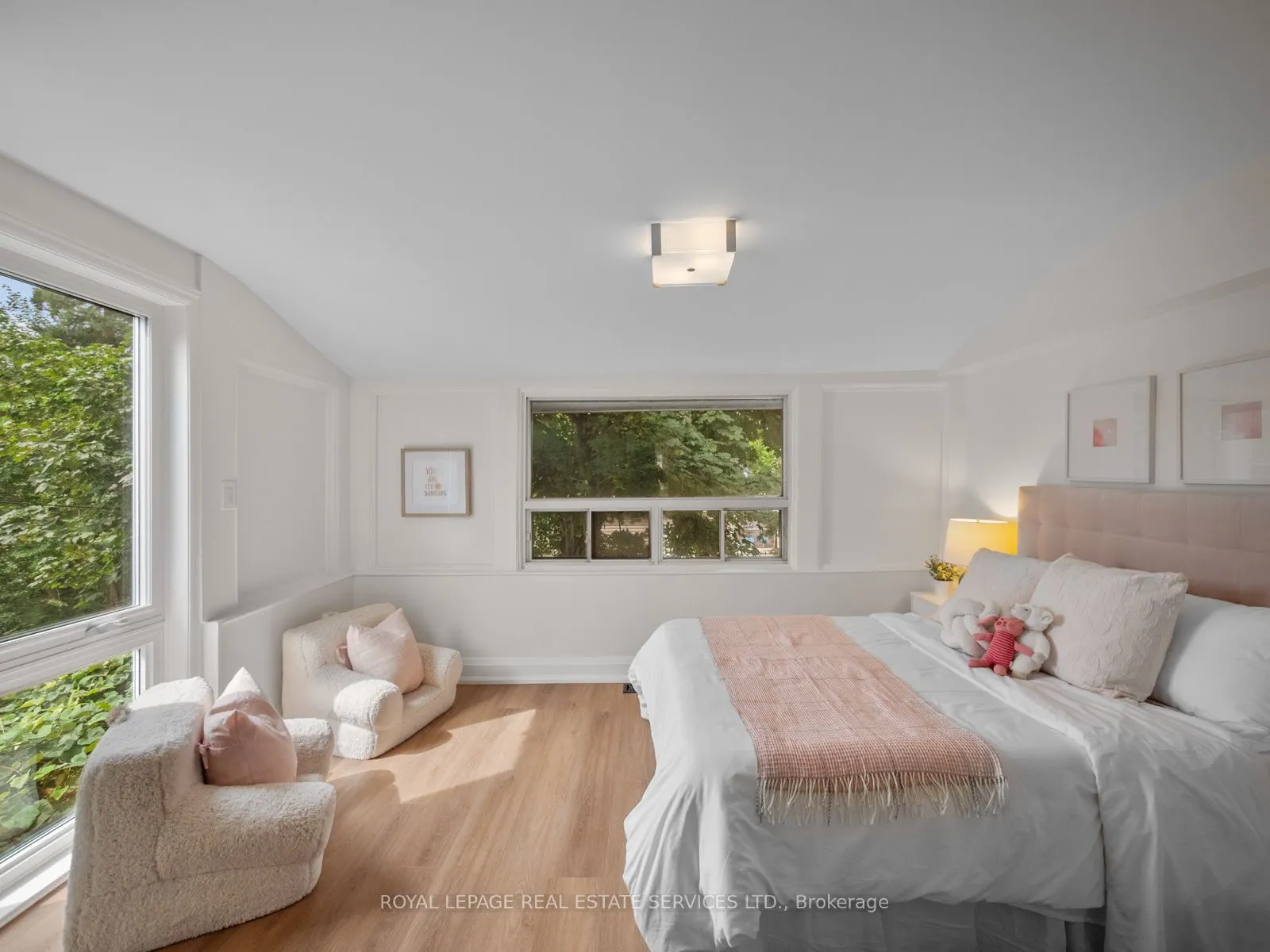 554 Runnymede Road