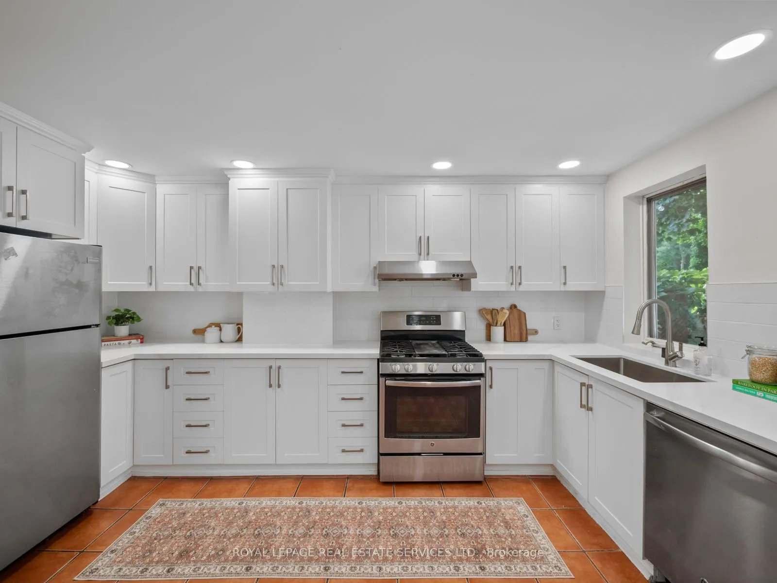 554 Runnymede Road
