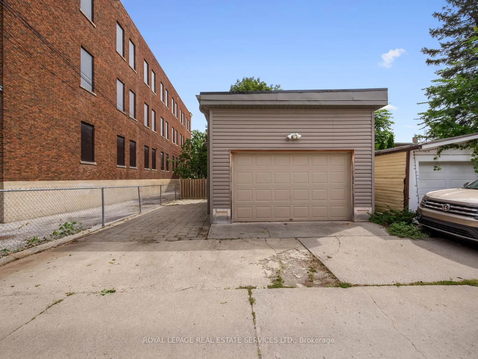 554 Runnymede Road